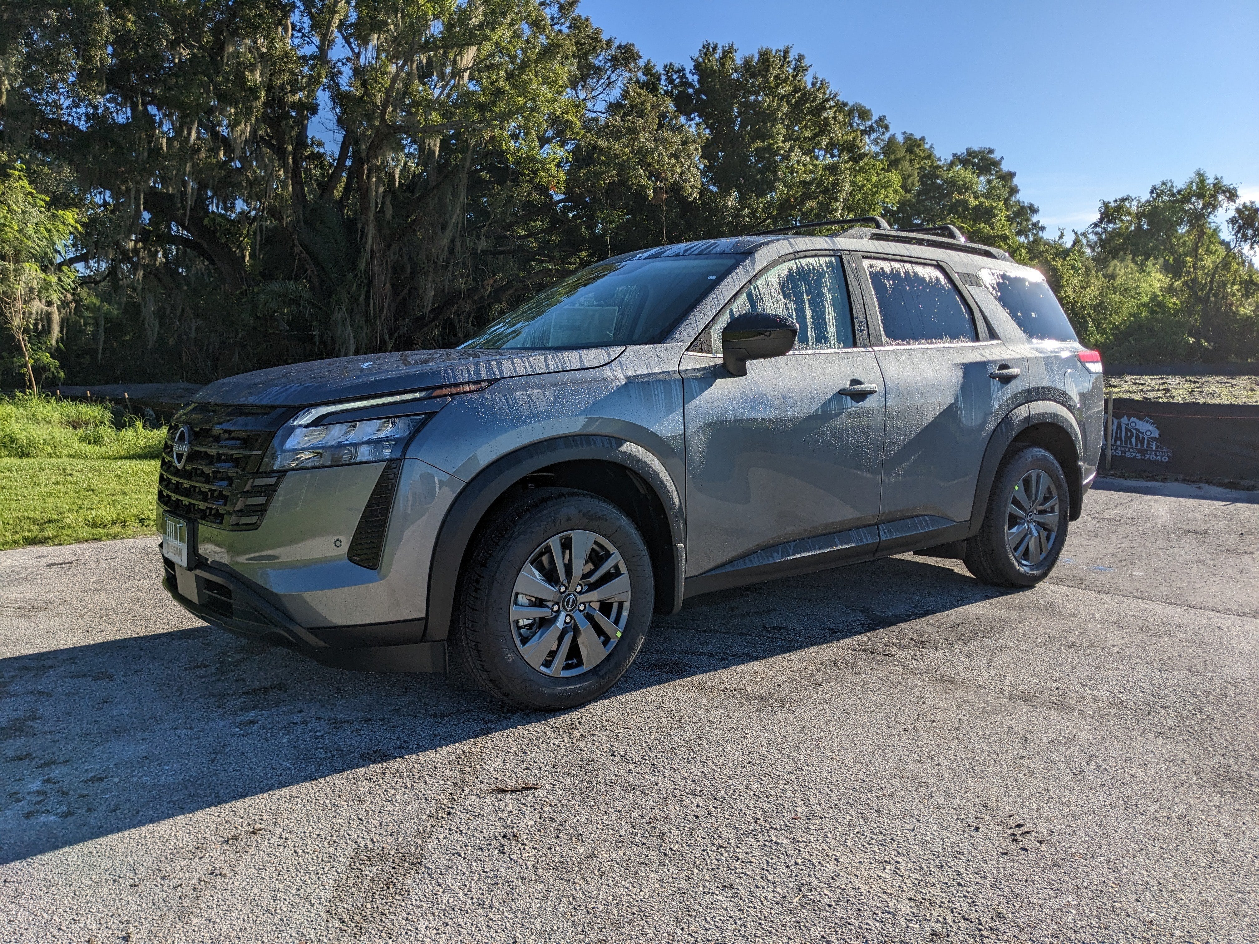 2026 Nissan Pathfinder SV
