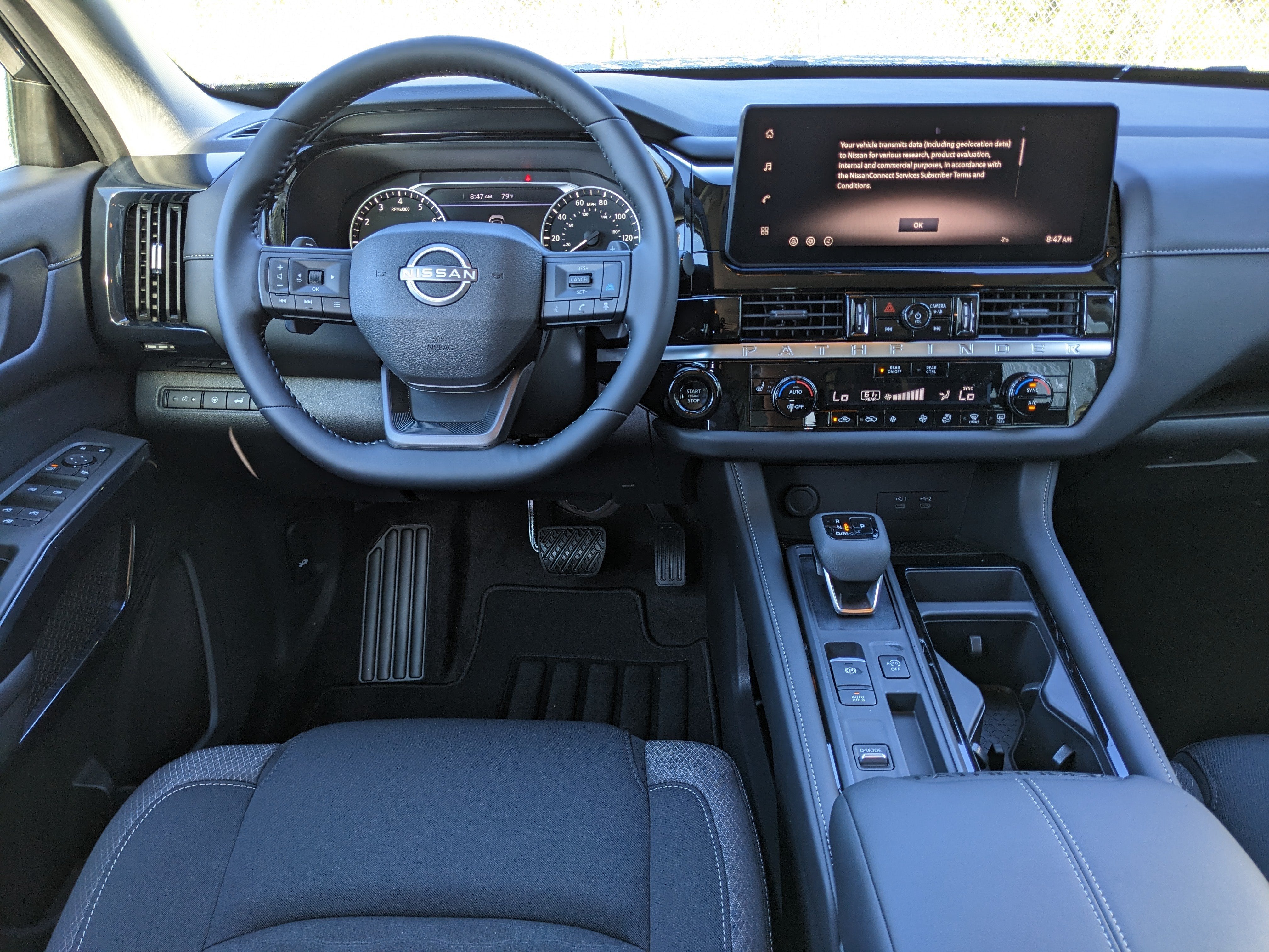 2026 Nissan Pathfinder SV