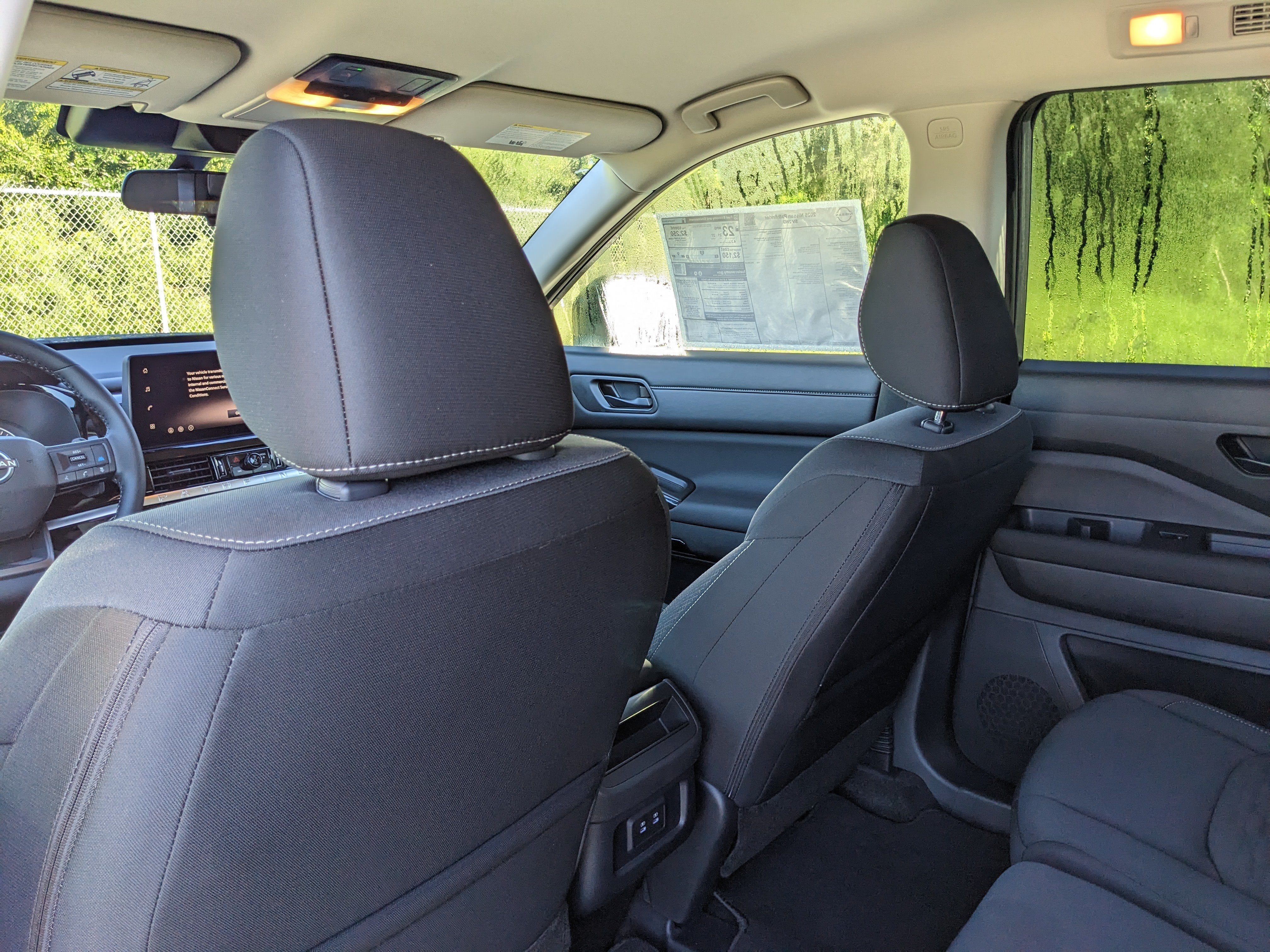 2026 Nissan Pathfinder SV