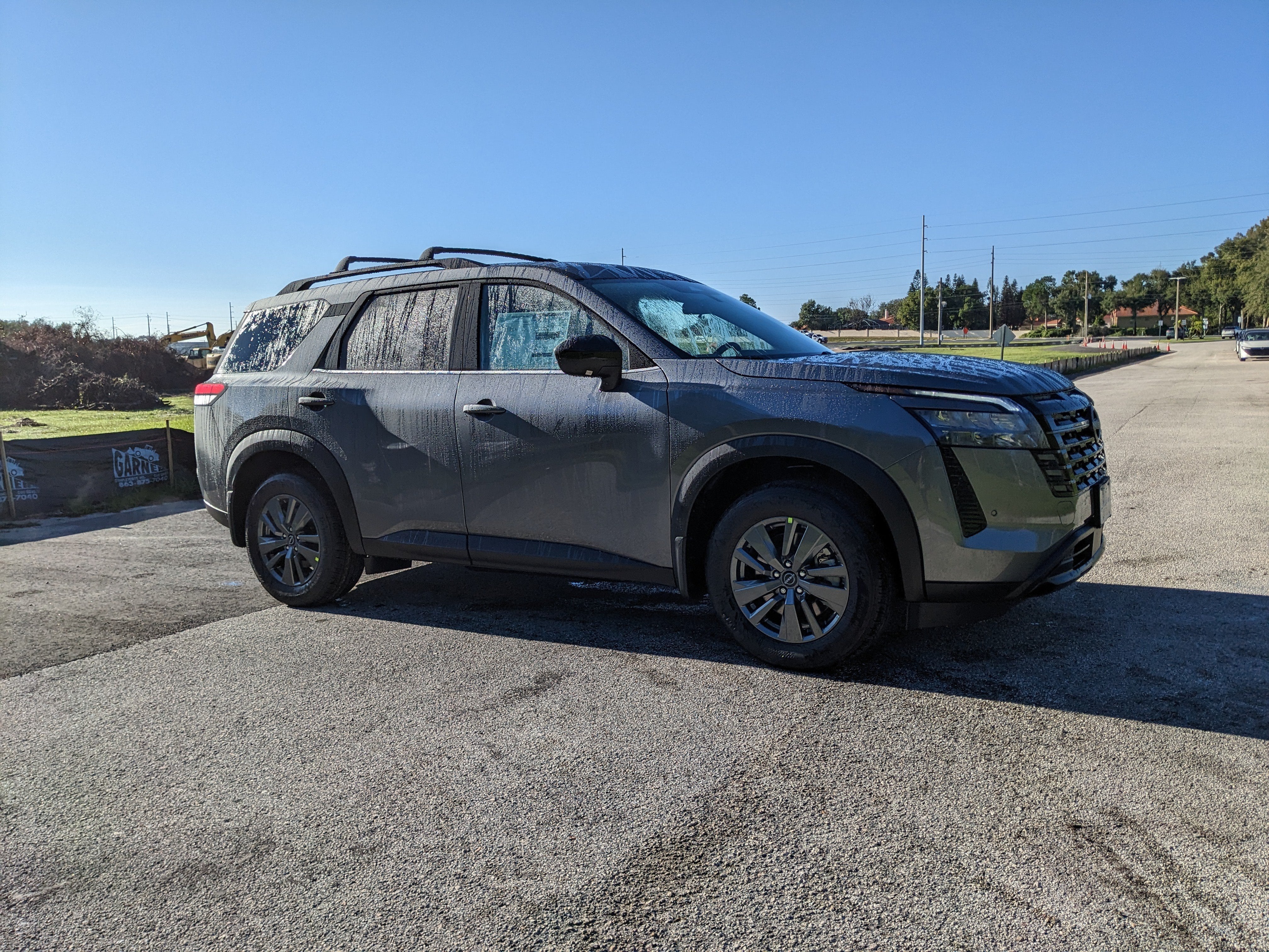 2026 Nissan Pathfinder SV