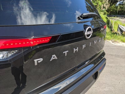 2026 Nissan Pathfinder SV