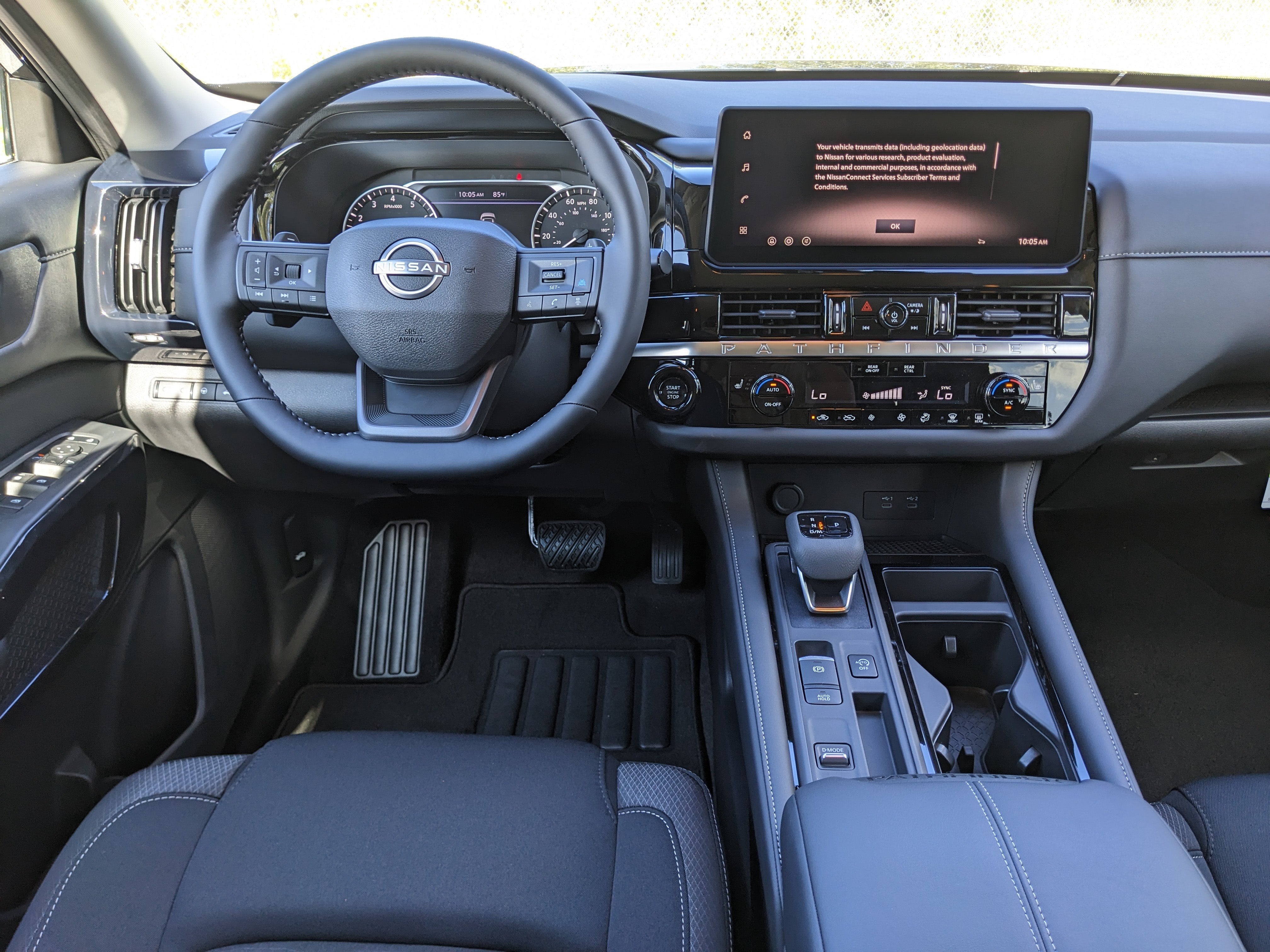 2026 Nissan Pathfinder SV