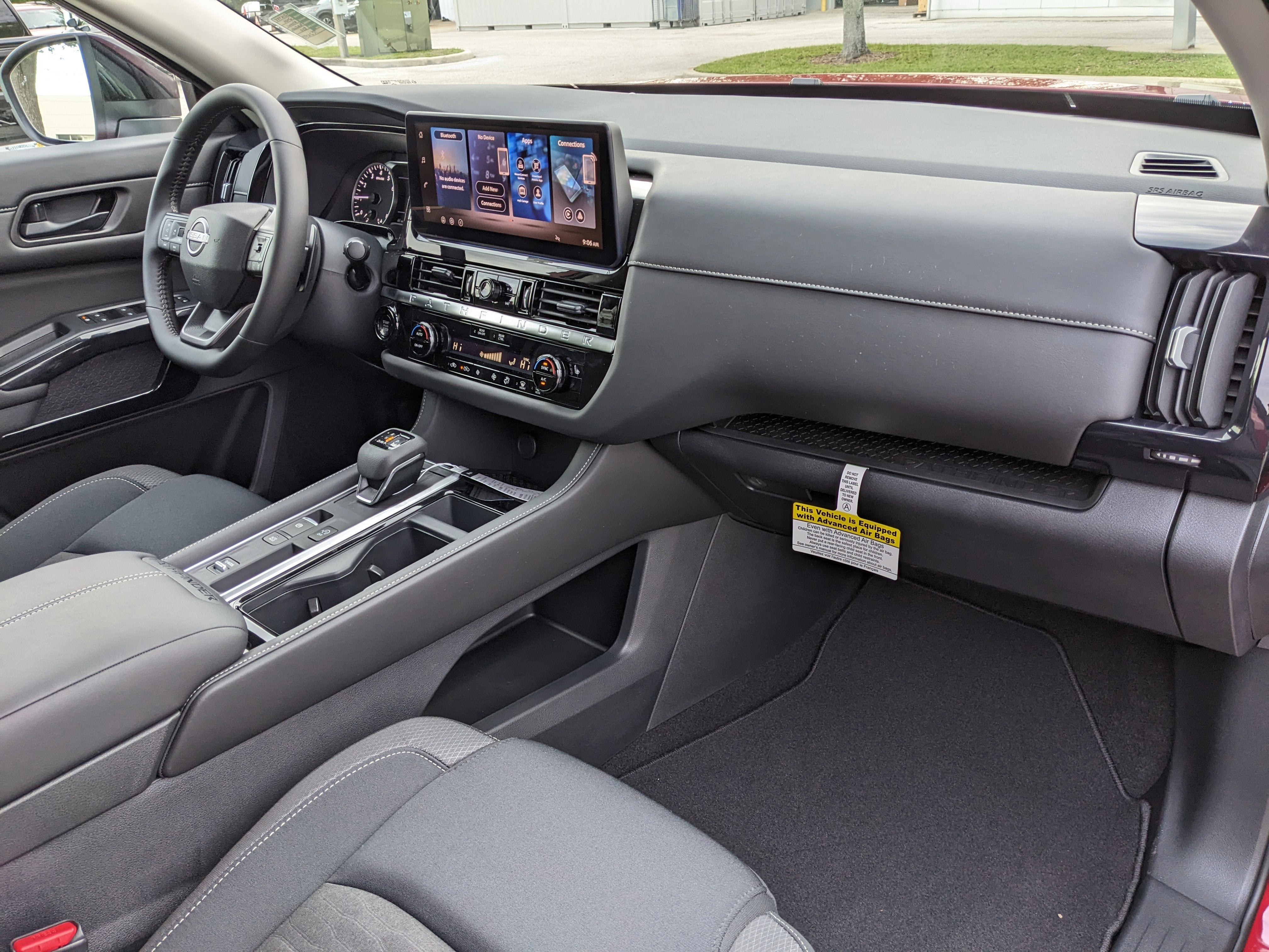 2026 Nissan Pathfinder SV