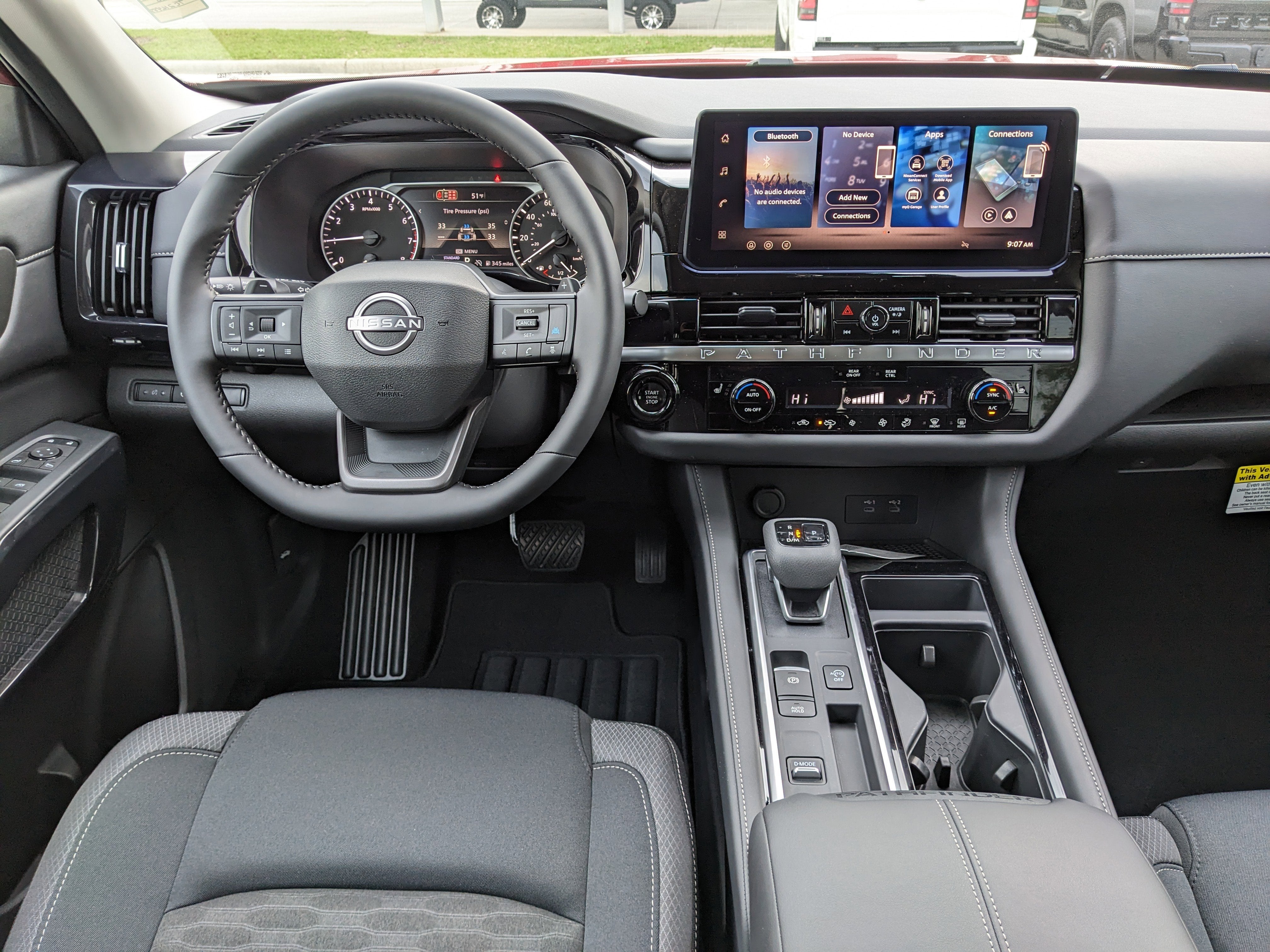 2026 Nissan Pathfinder SV