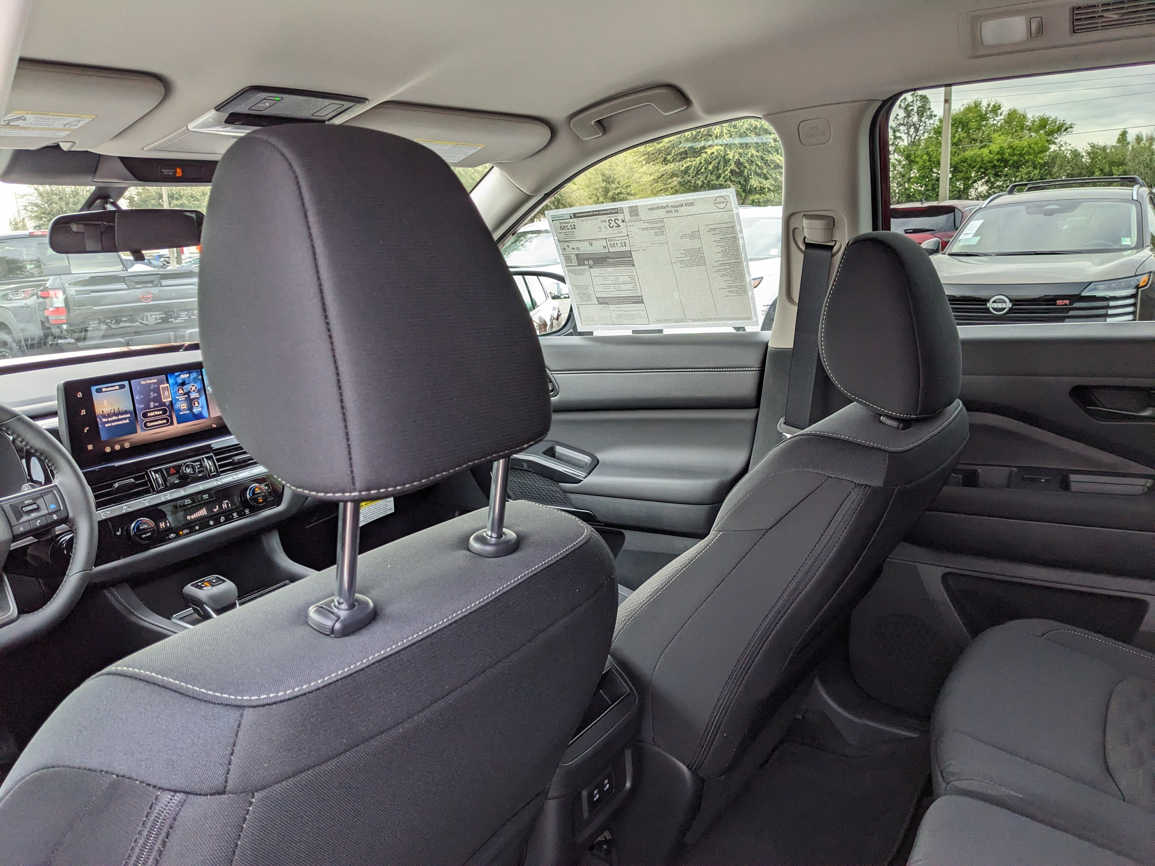 2026 Nissan Pathfinder SV