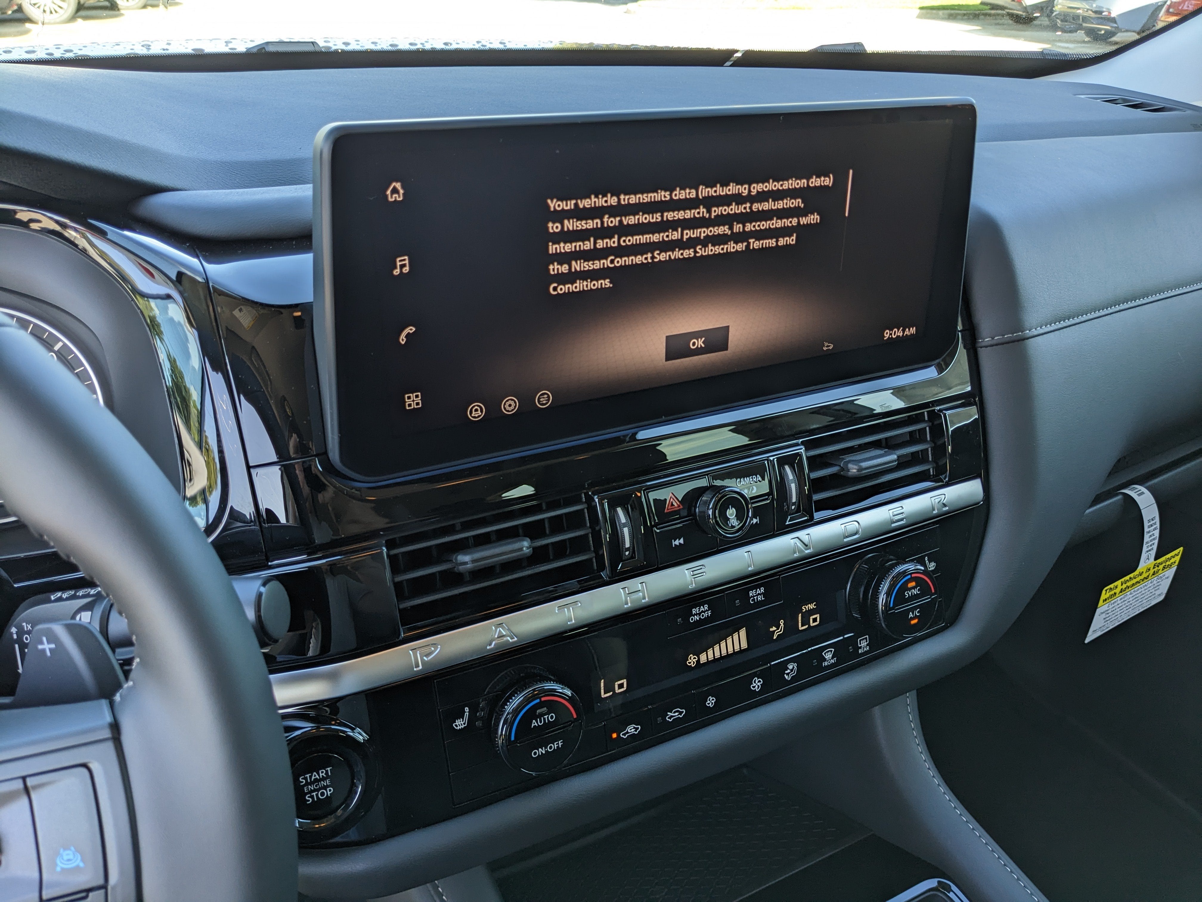 2026 Nissan Pathfinder SV