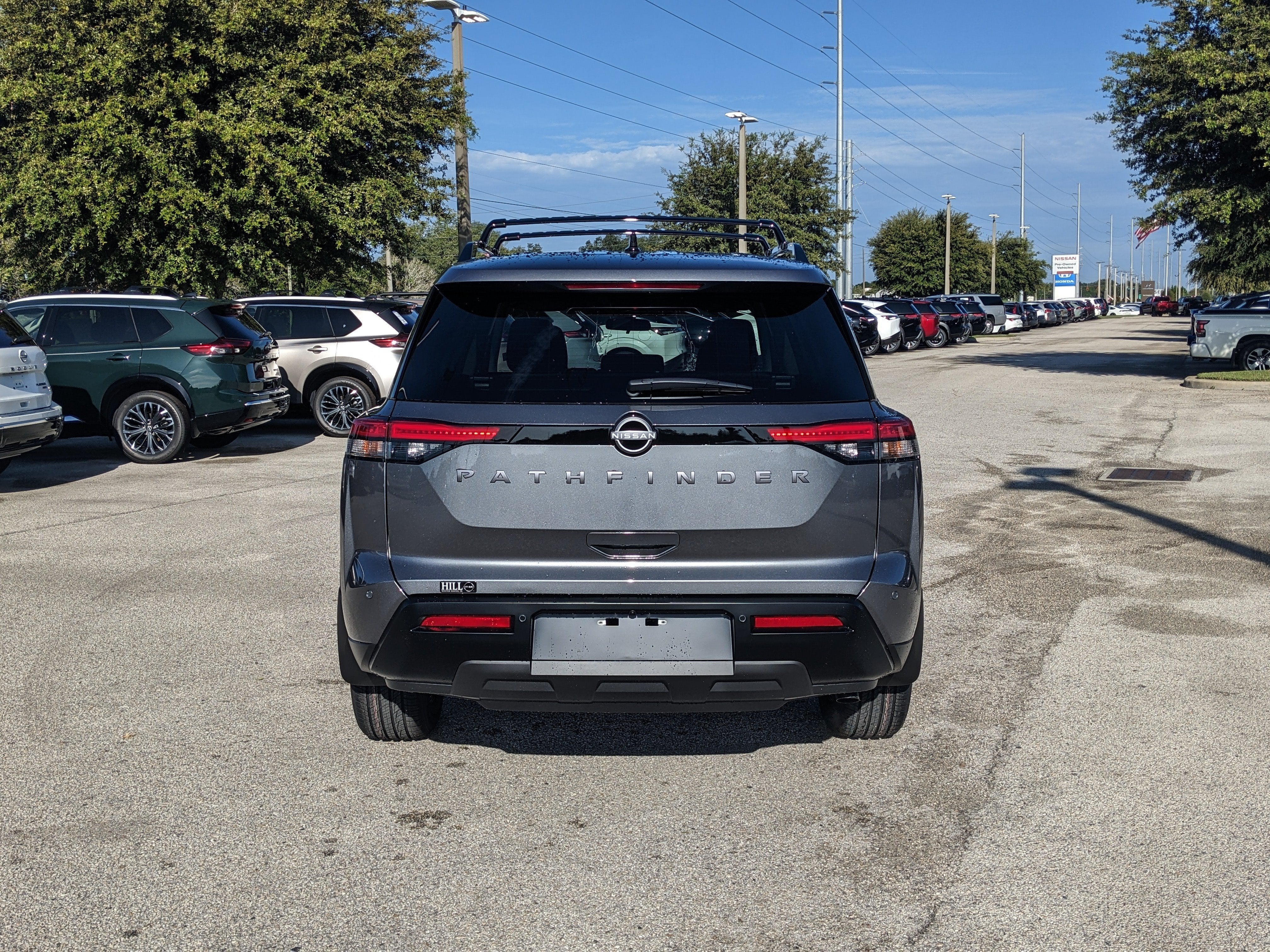 2026 Nissan Pathfinder SV
