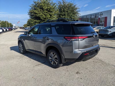 2026 Nissan Pathfinder SV