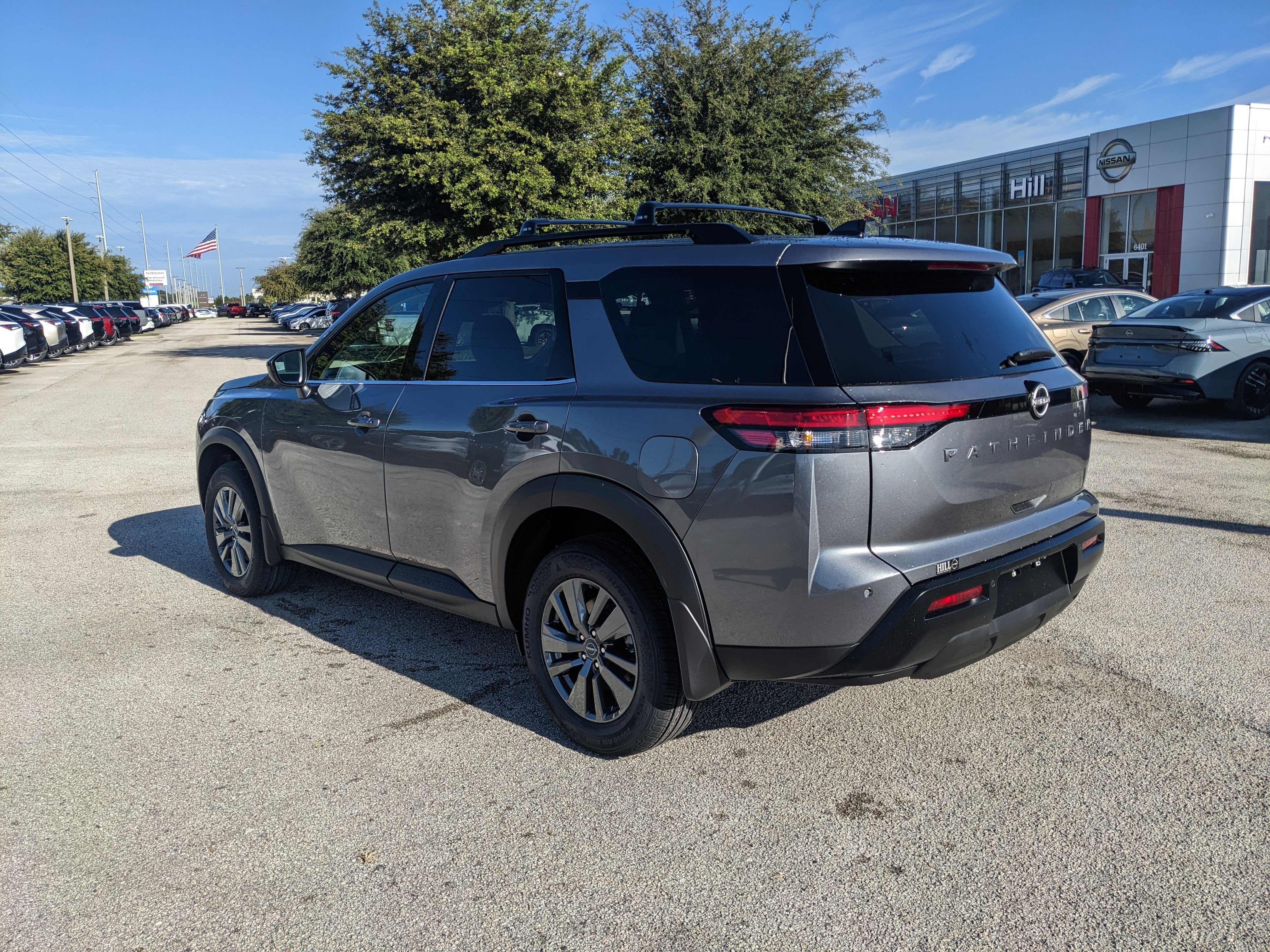 2026 Nissan Pathfinder SV