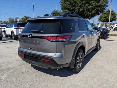 2026 Nissan Pathfinder SV