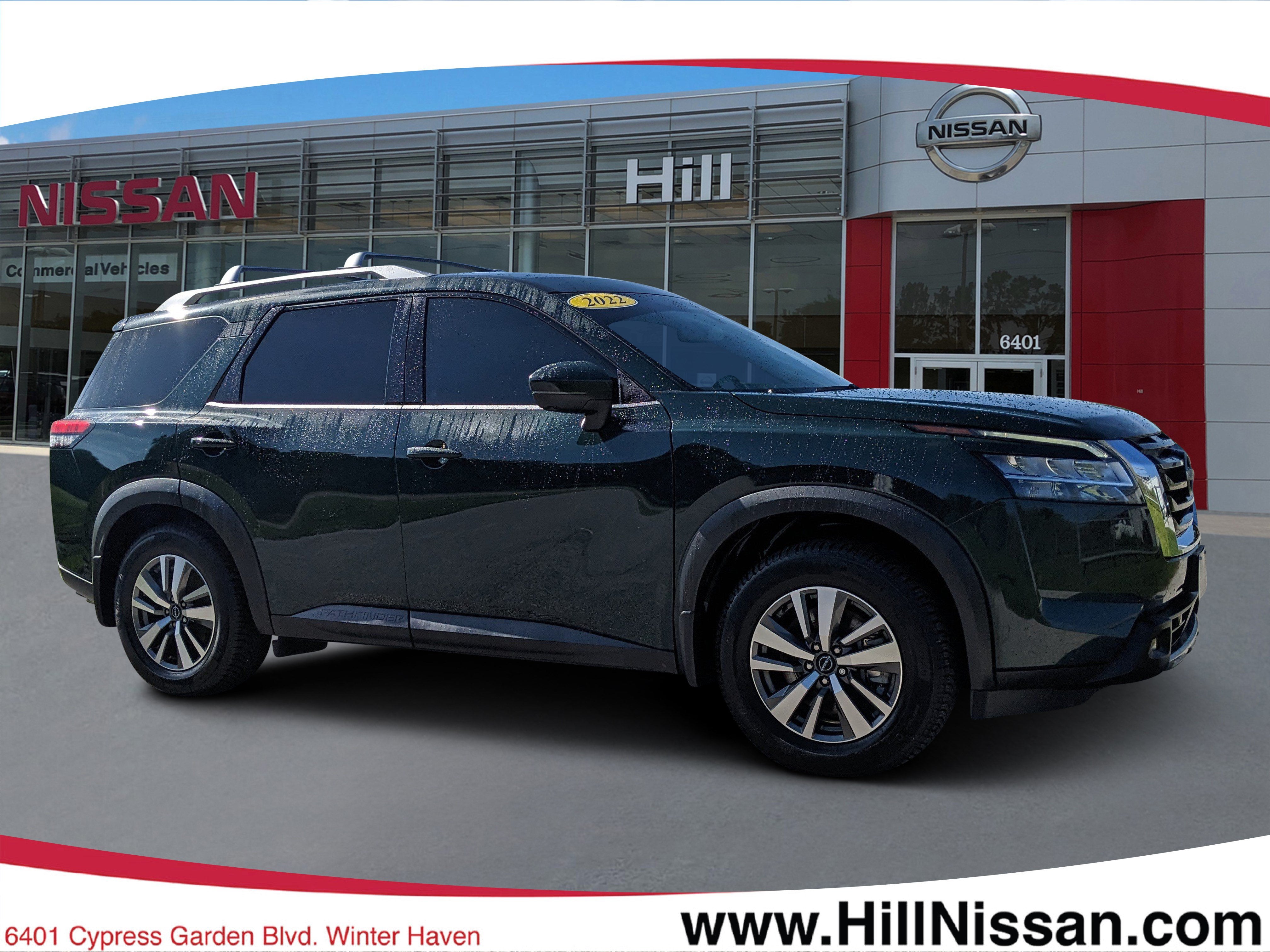 2022 Nissan Pathfinder SL