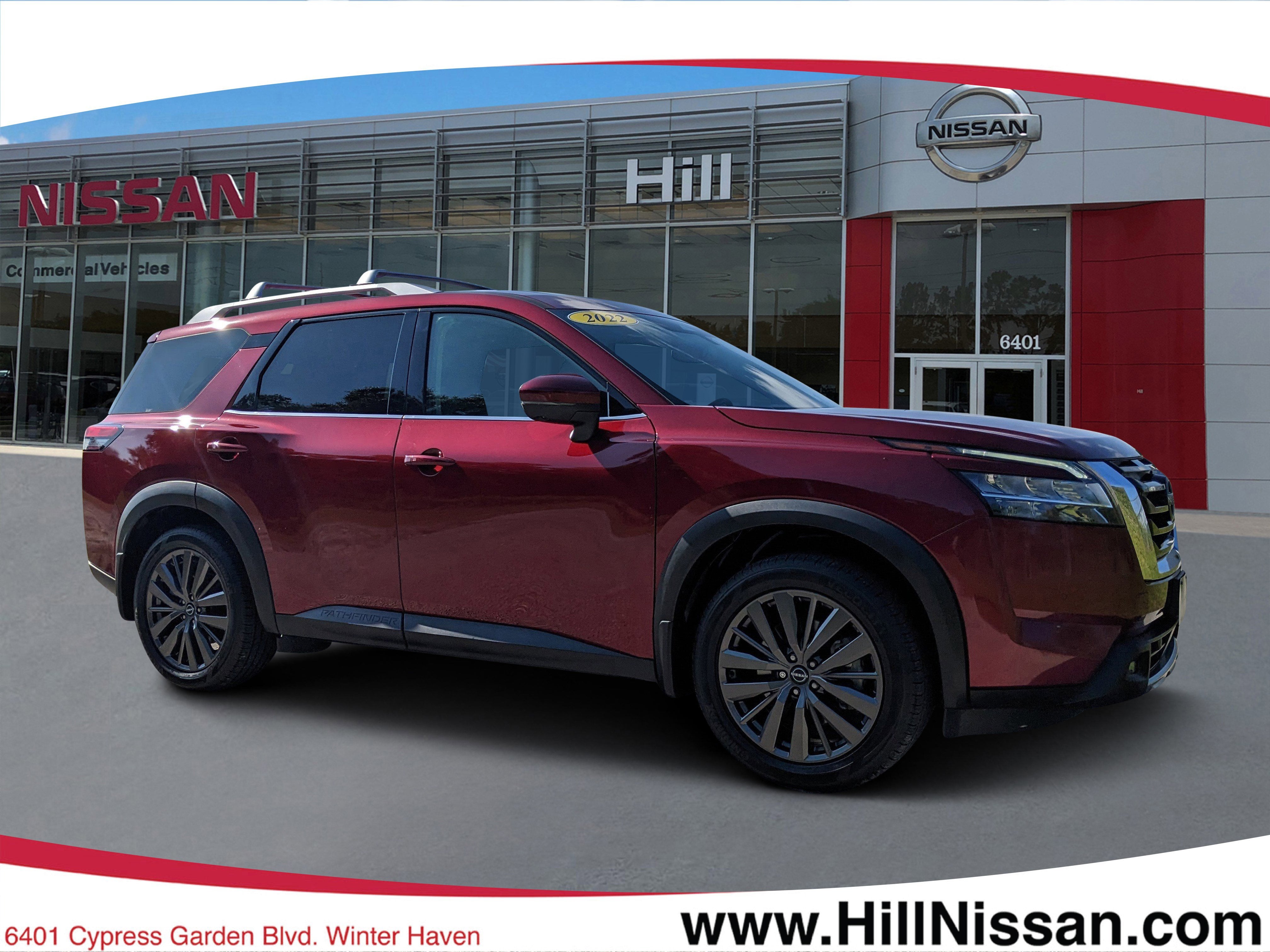 2022 Nissan Pathfinder SL