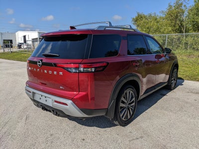 2022 Nissan Pathfinder SL