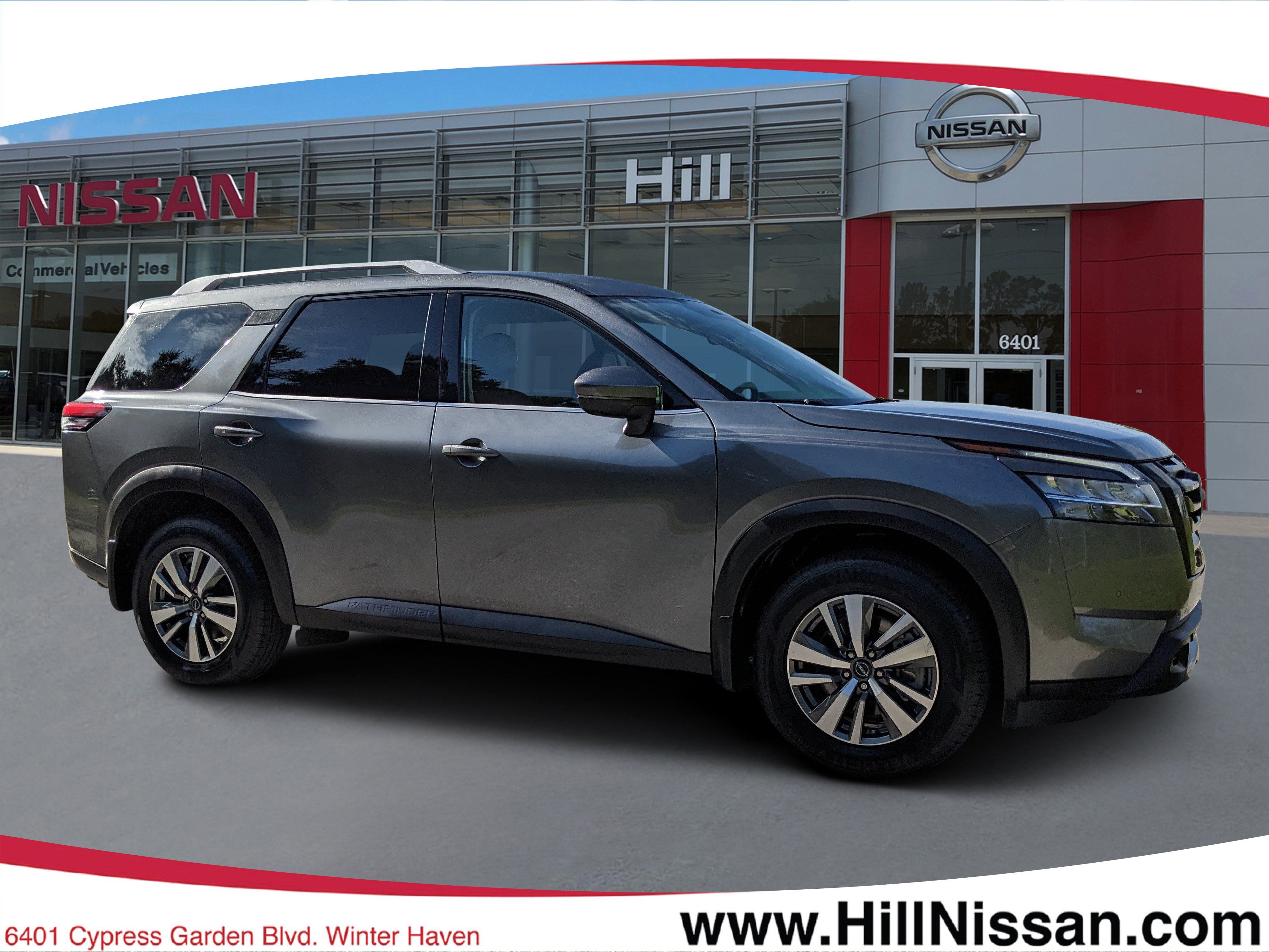 2024 Nissan Pathfinder SL