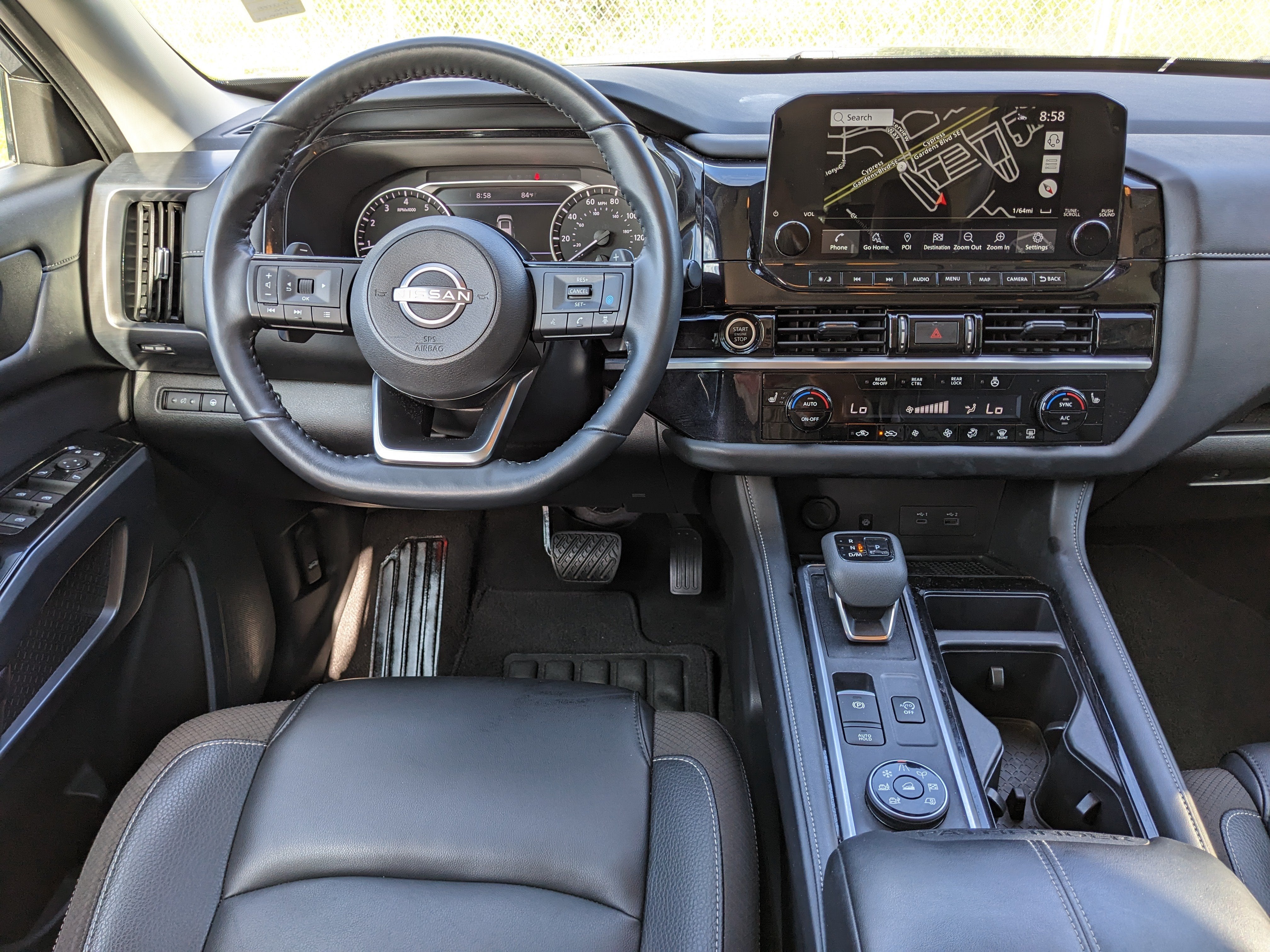 2024 Nissan Pathfinder SL