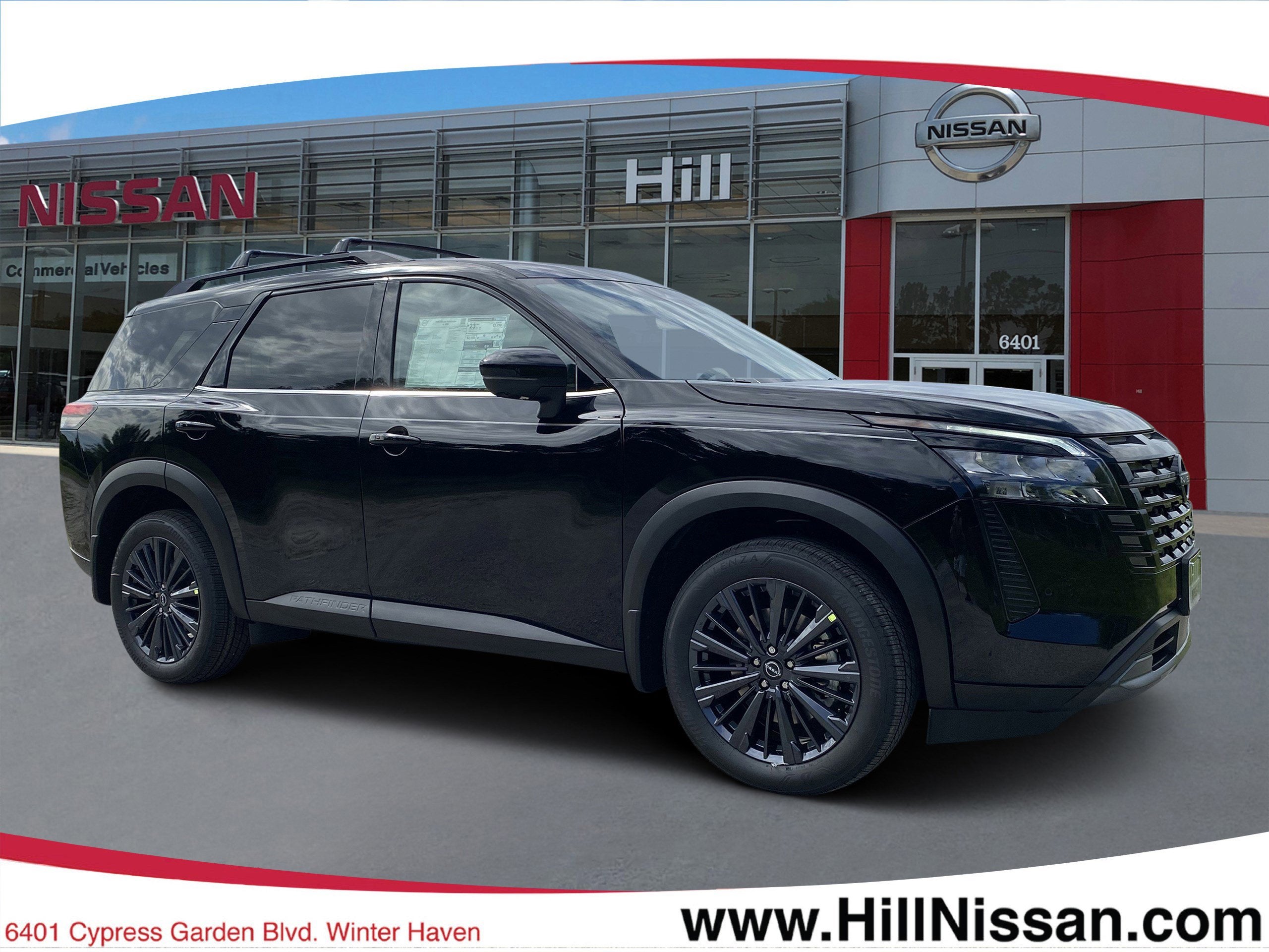 2026 Nissan Pathfinder SL