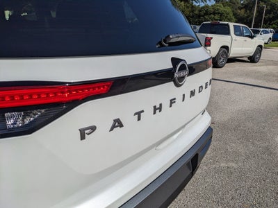 2026 Nissan Pathfinder SL