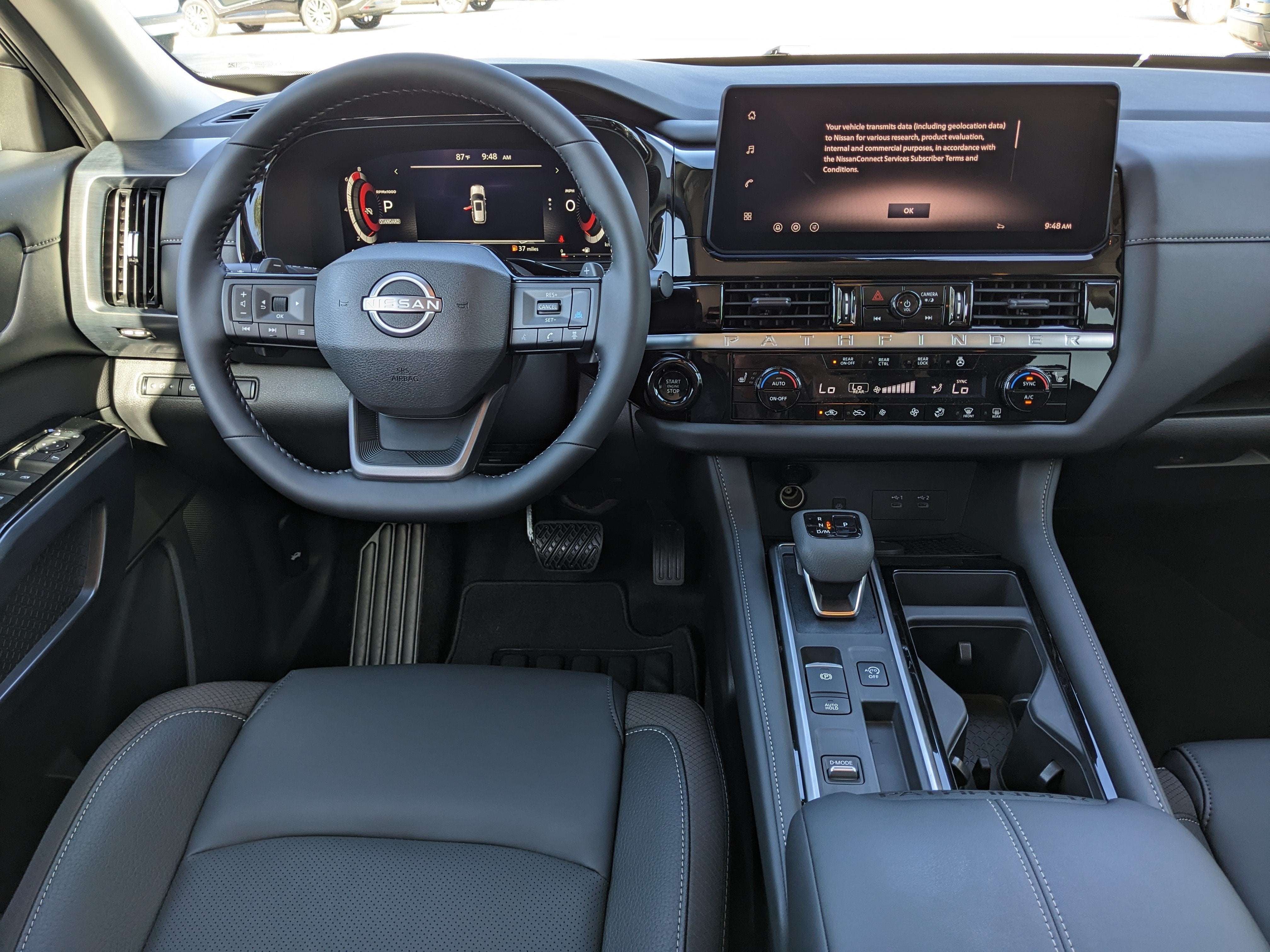 2026 Nissan Pathfinder SL