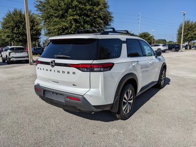 2026 Nissan Pathfinder SL