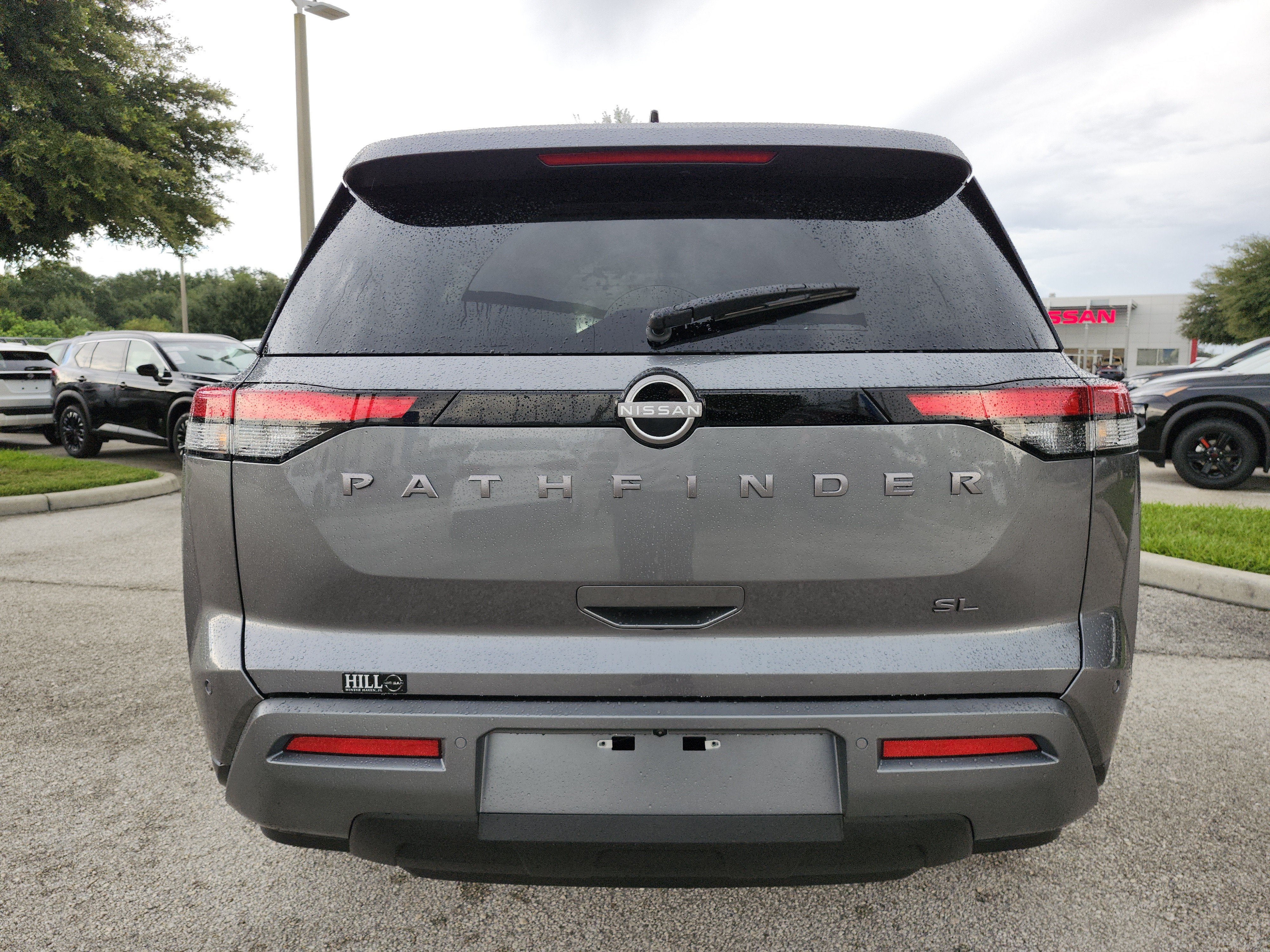 2026 Nissan Pathfinder SL