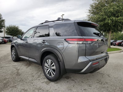 2026 Nissan Pathfinder SL