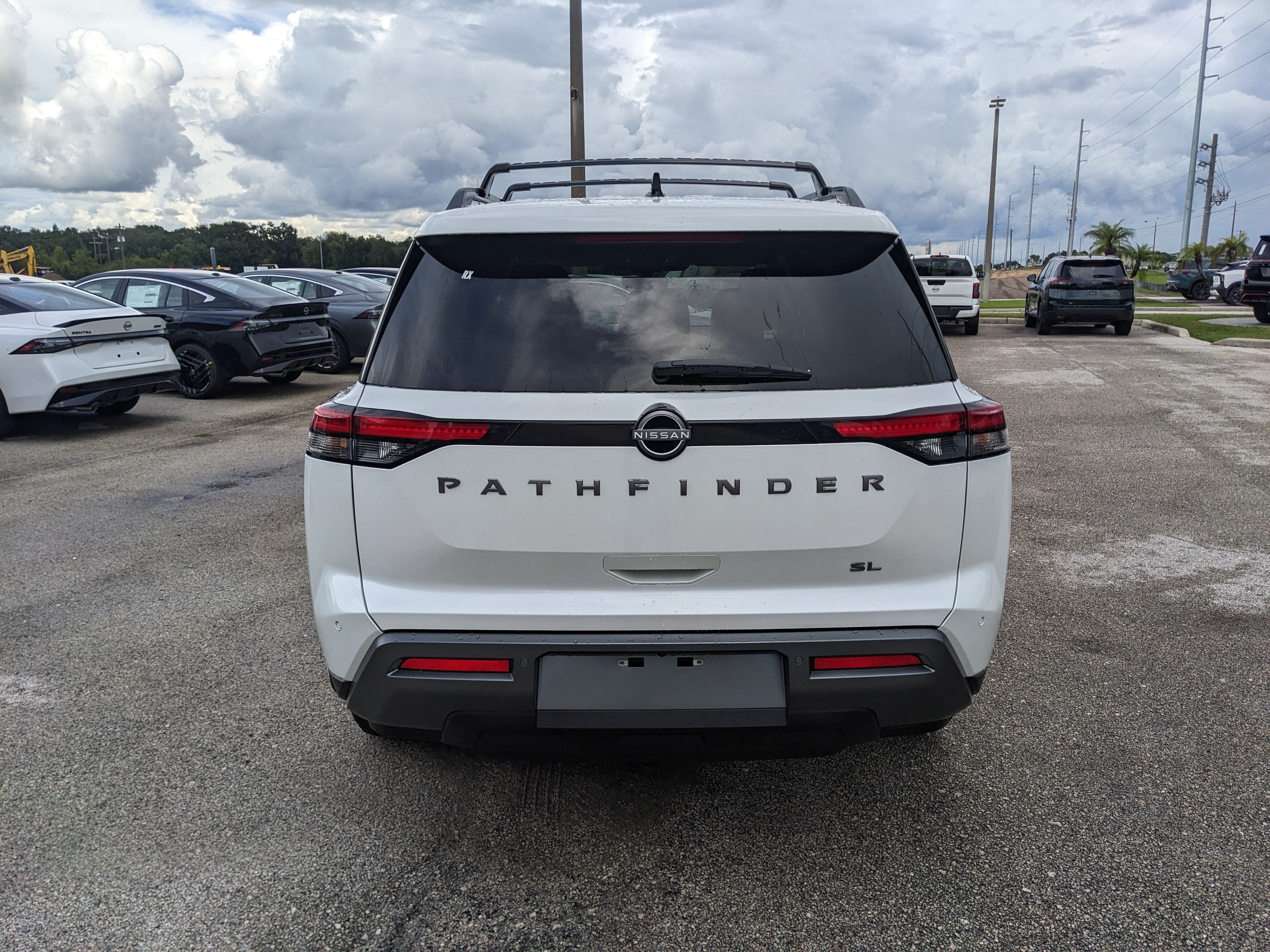 2026 Nissan Pathfinder SL