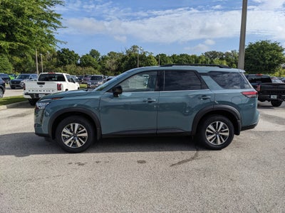 2026 Nissan Pathfinder SL