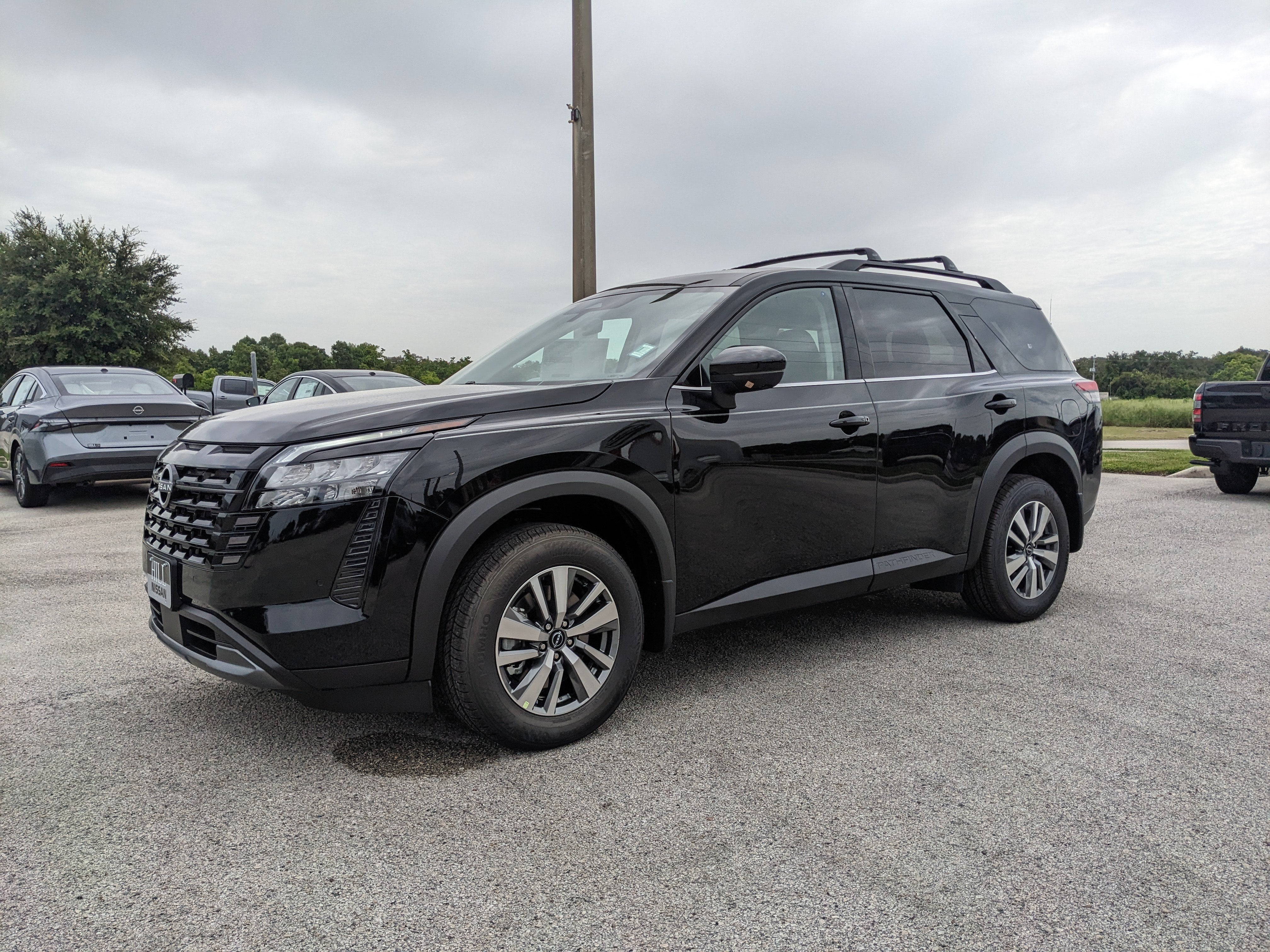2026 Nissan Pathfinder SL
