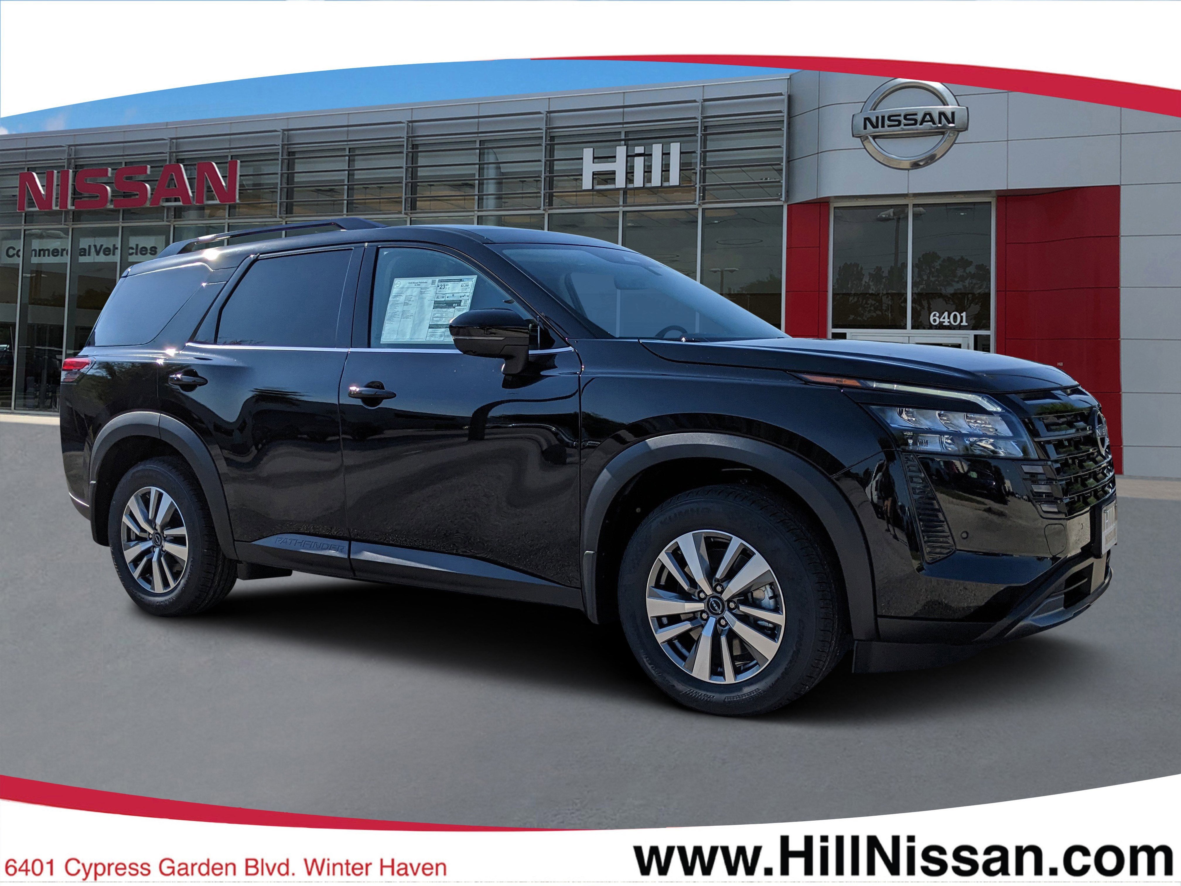 2026 Nissan Pathfinder SL