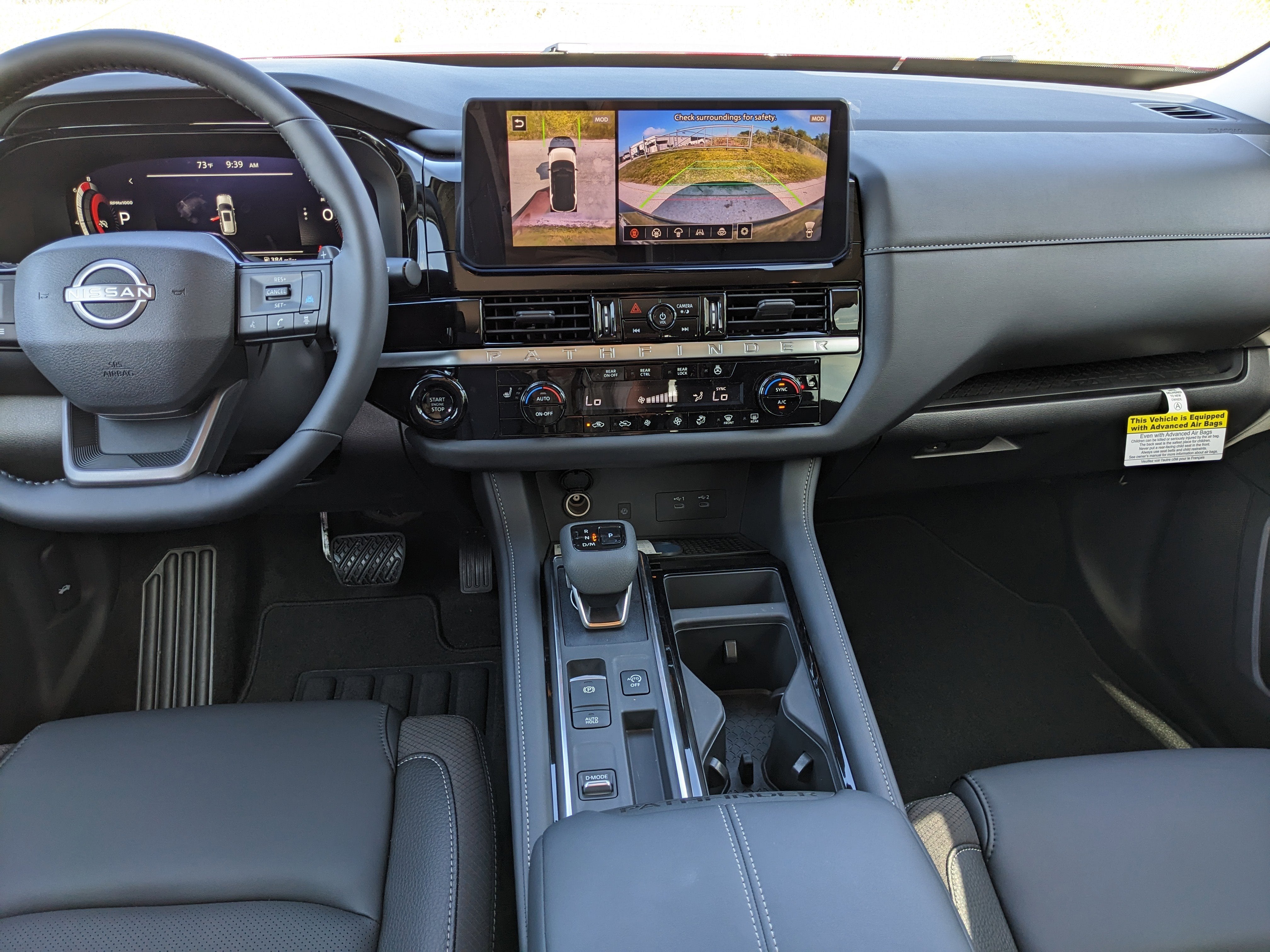 2026 Nissan Pathfinder SL