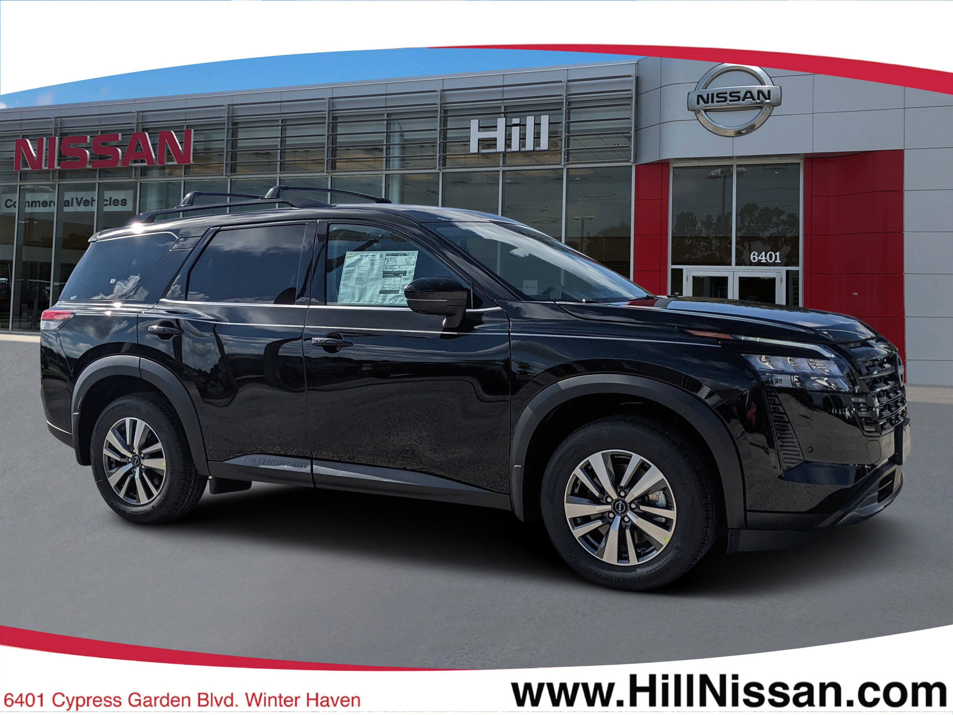 2026 Nissan Pathfinder SL
