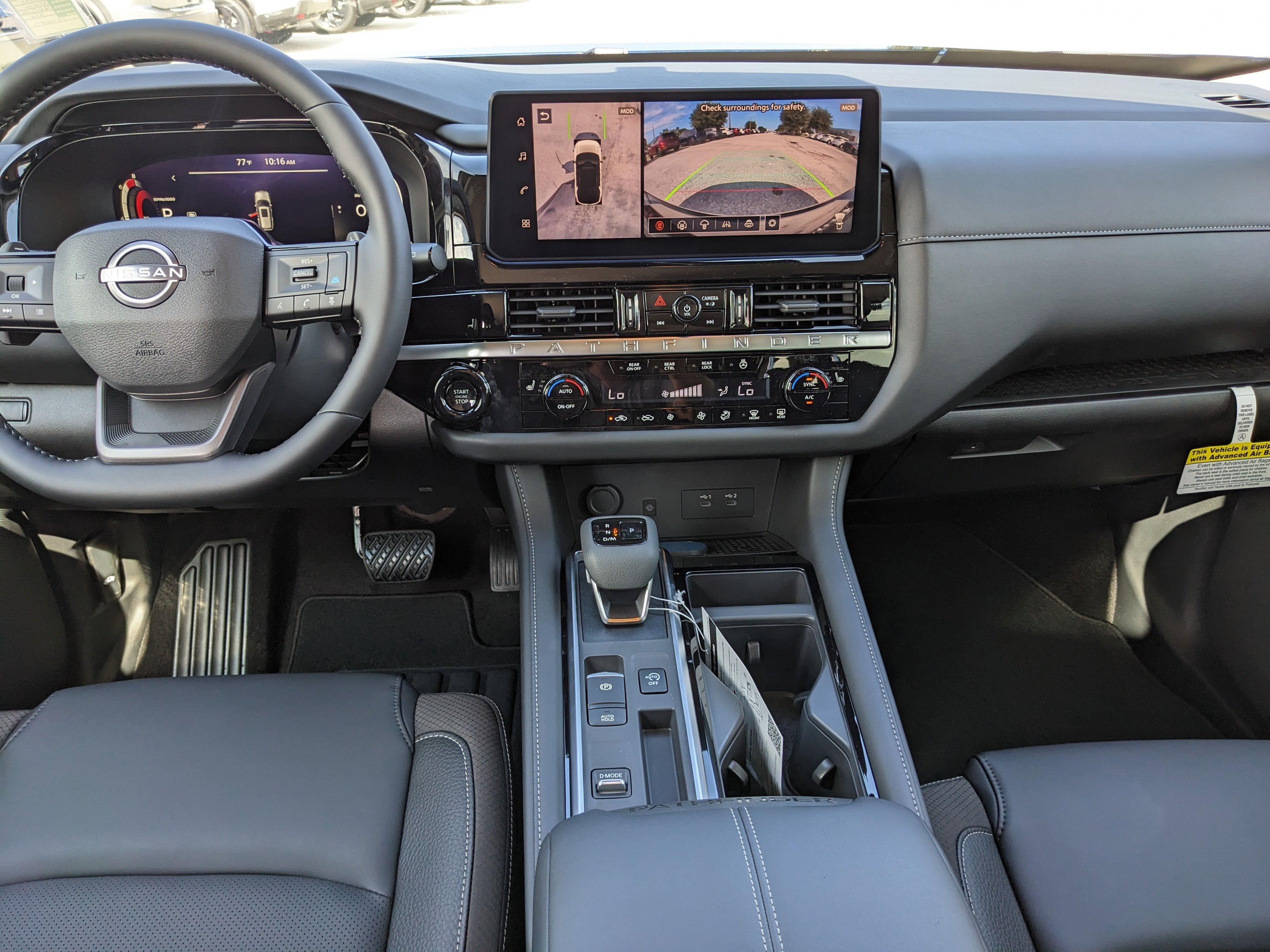 2026 Nissan Pathfinder SL