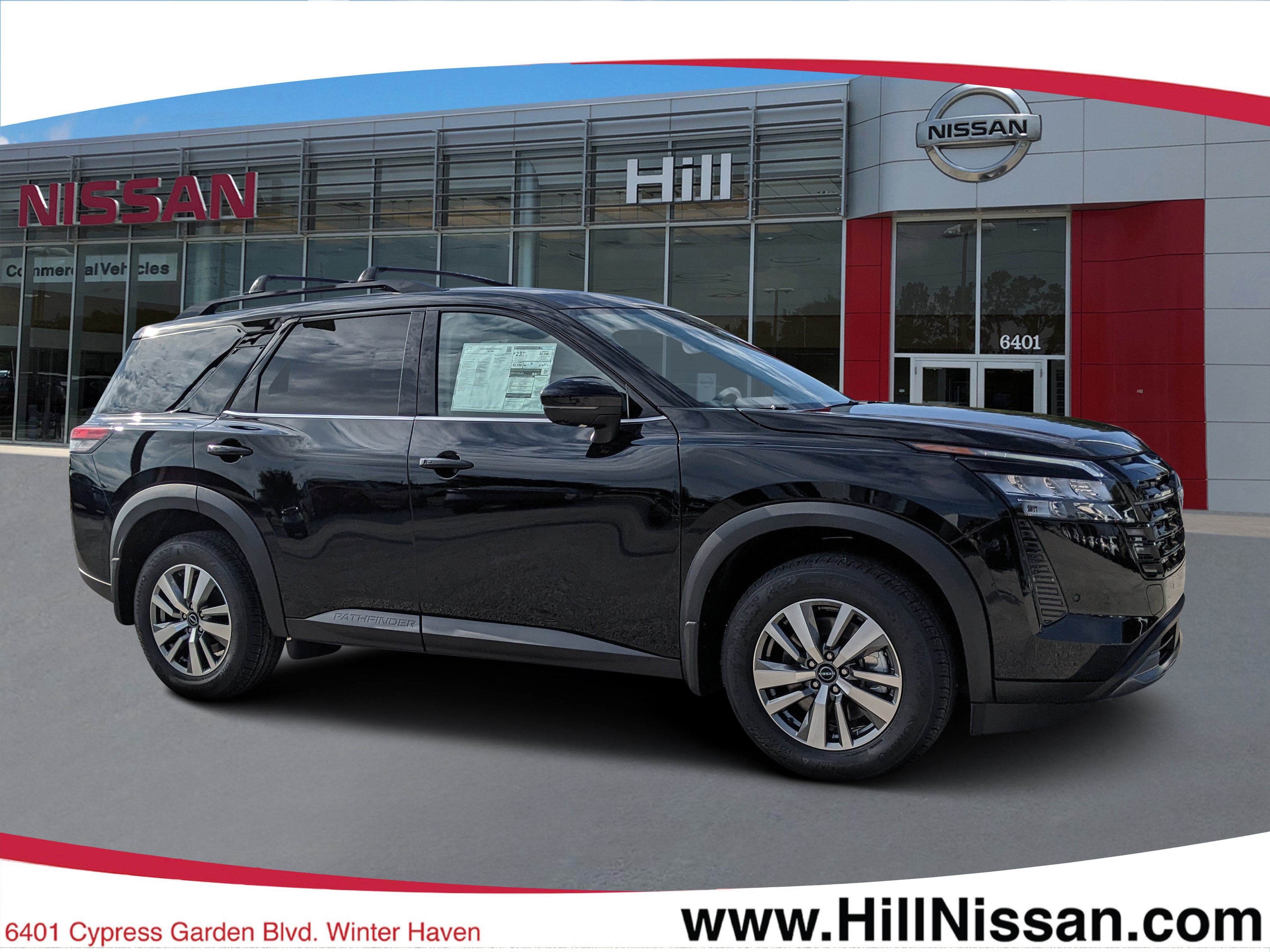 2026 Nissan Pathfinder SL