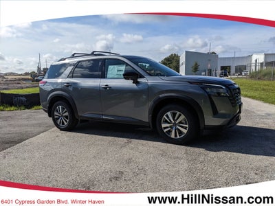 2026 Nissan Pathfinder SL
