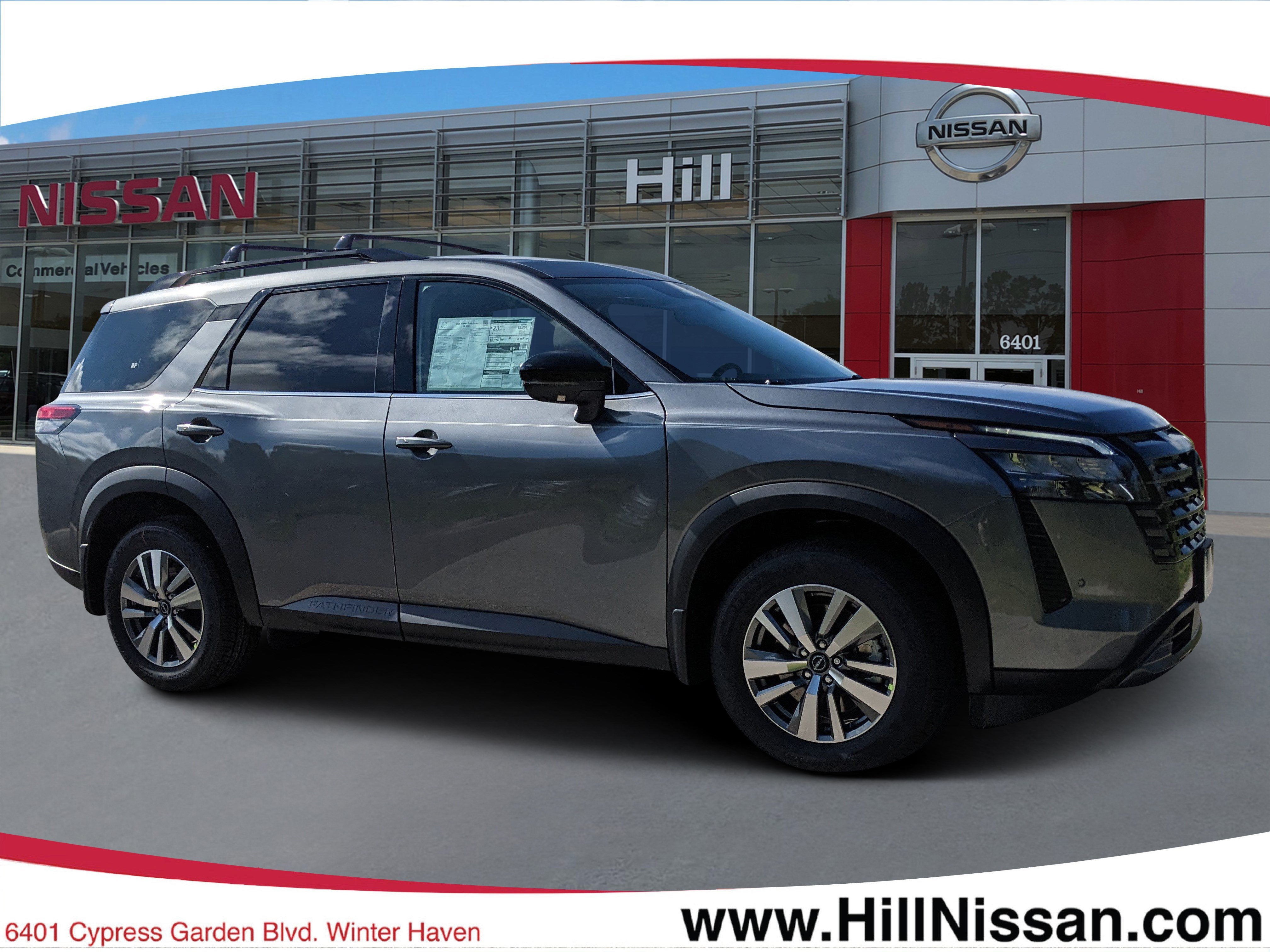2026 Nissan Pathfinder SL