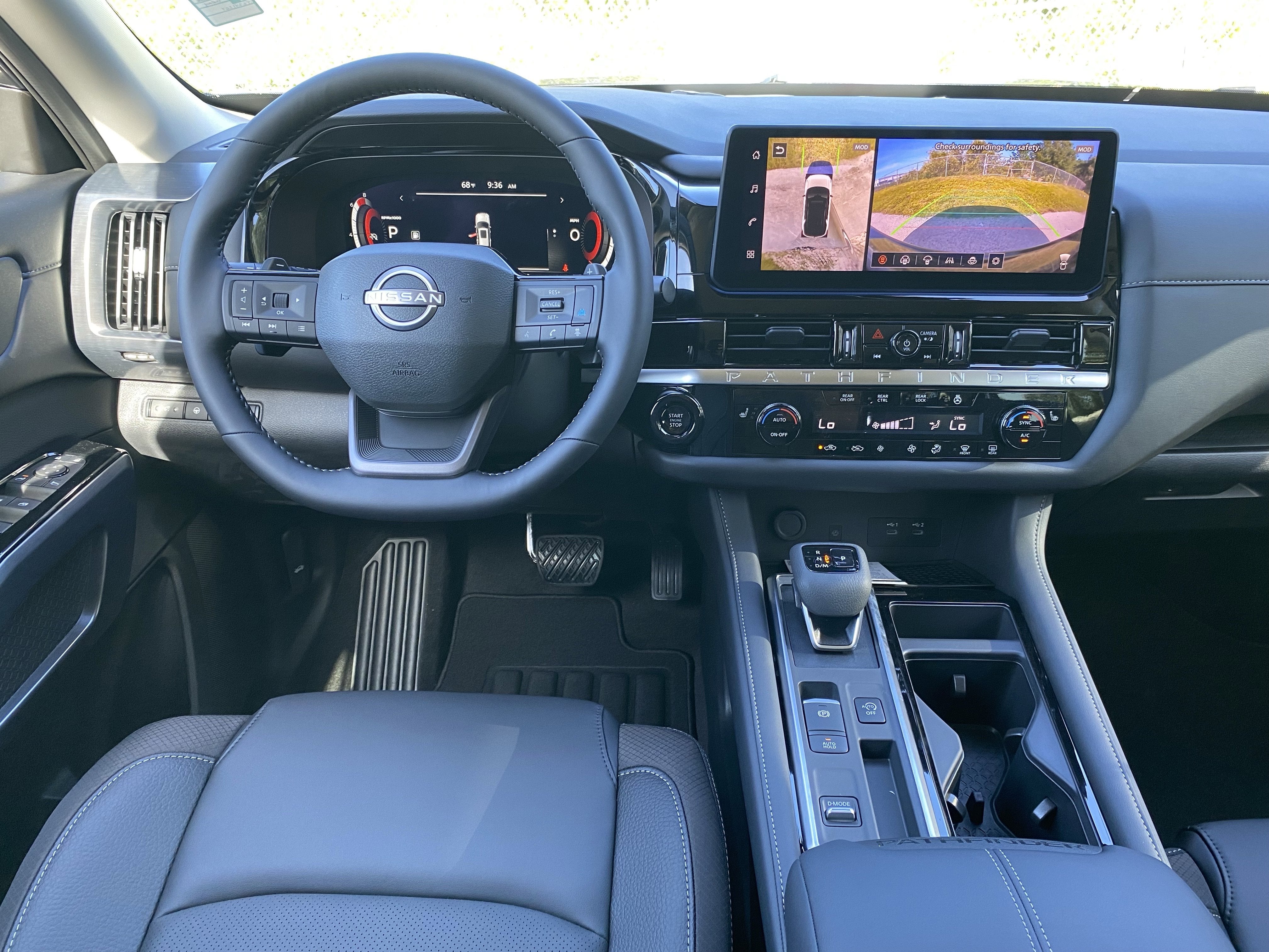 2026 Nissan Pathfinder SL