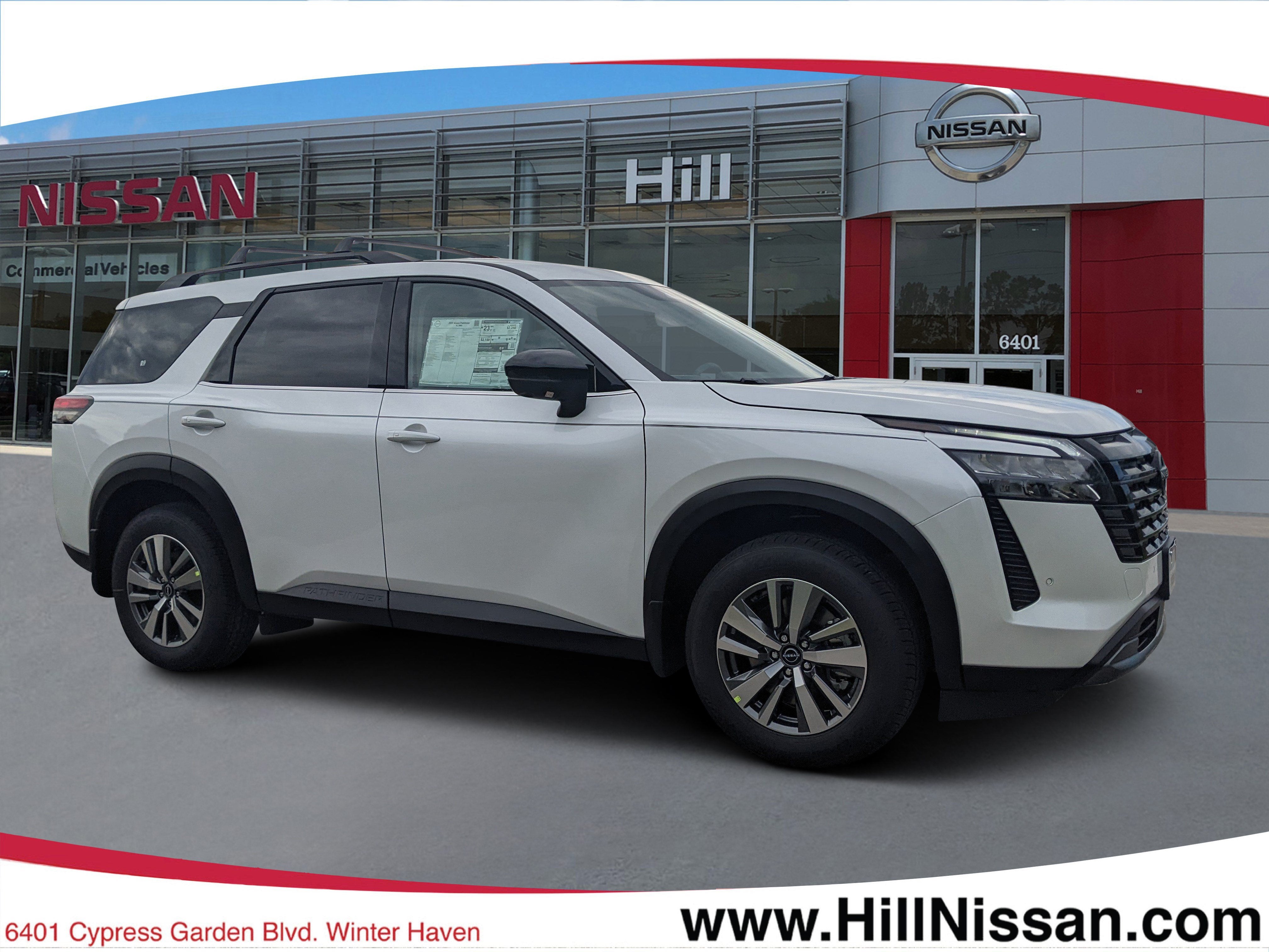 2026 Nissan Pathfinder SL