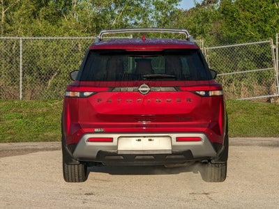 2023 Nissan Pathfinder Platinum