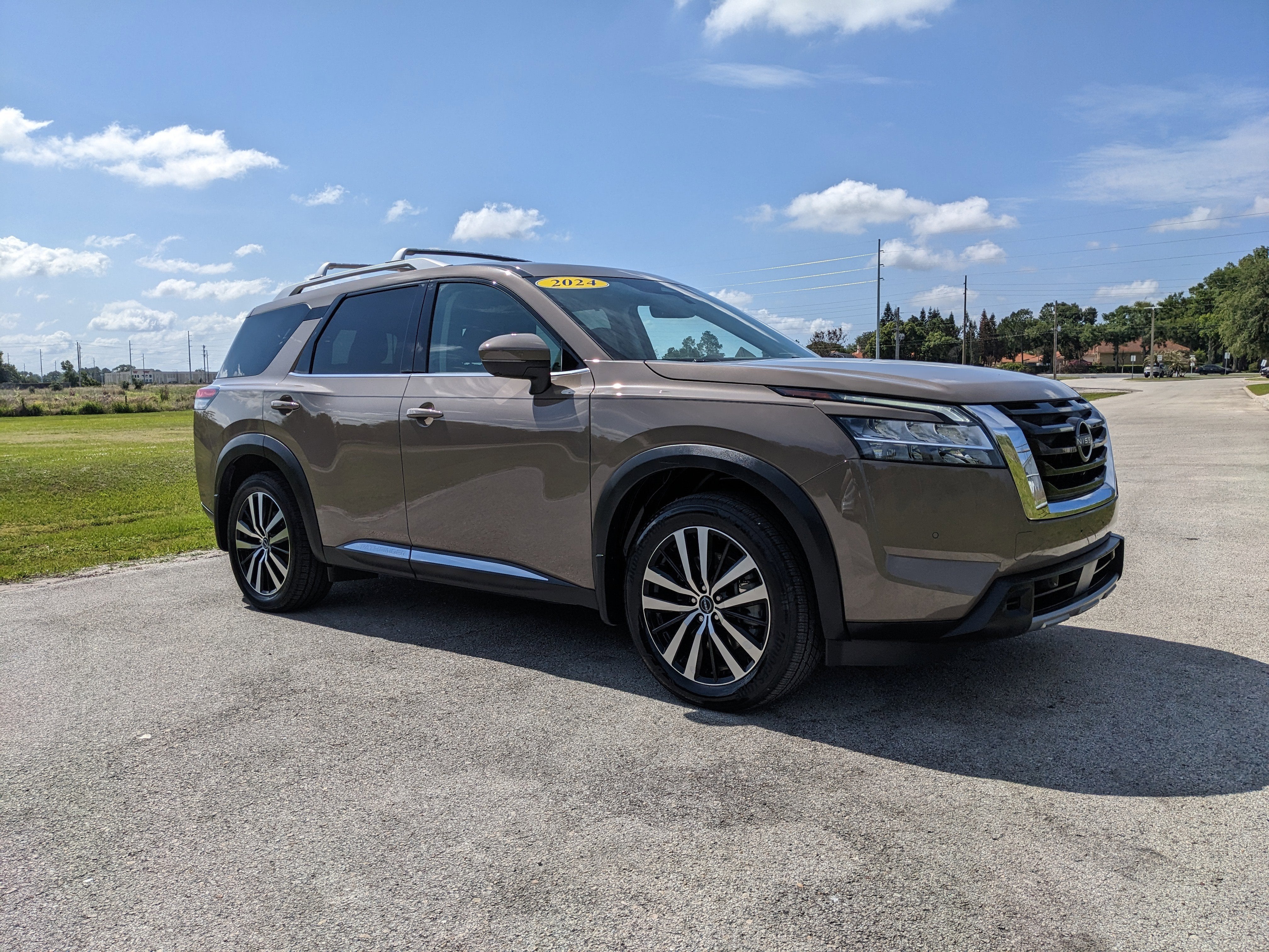 2024 Nissan Pathfinder Platinum