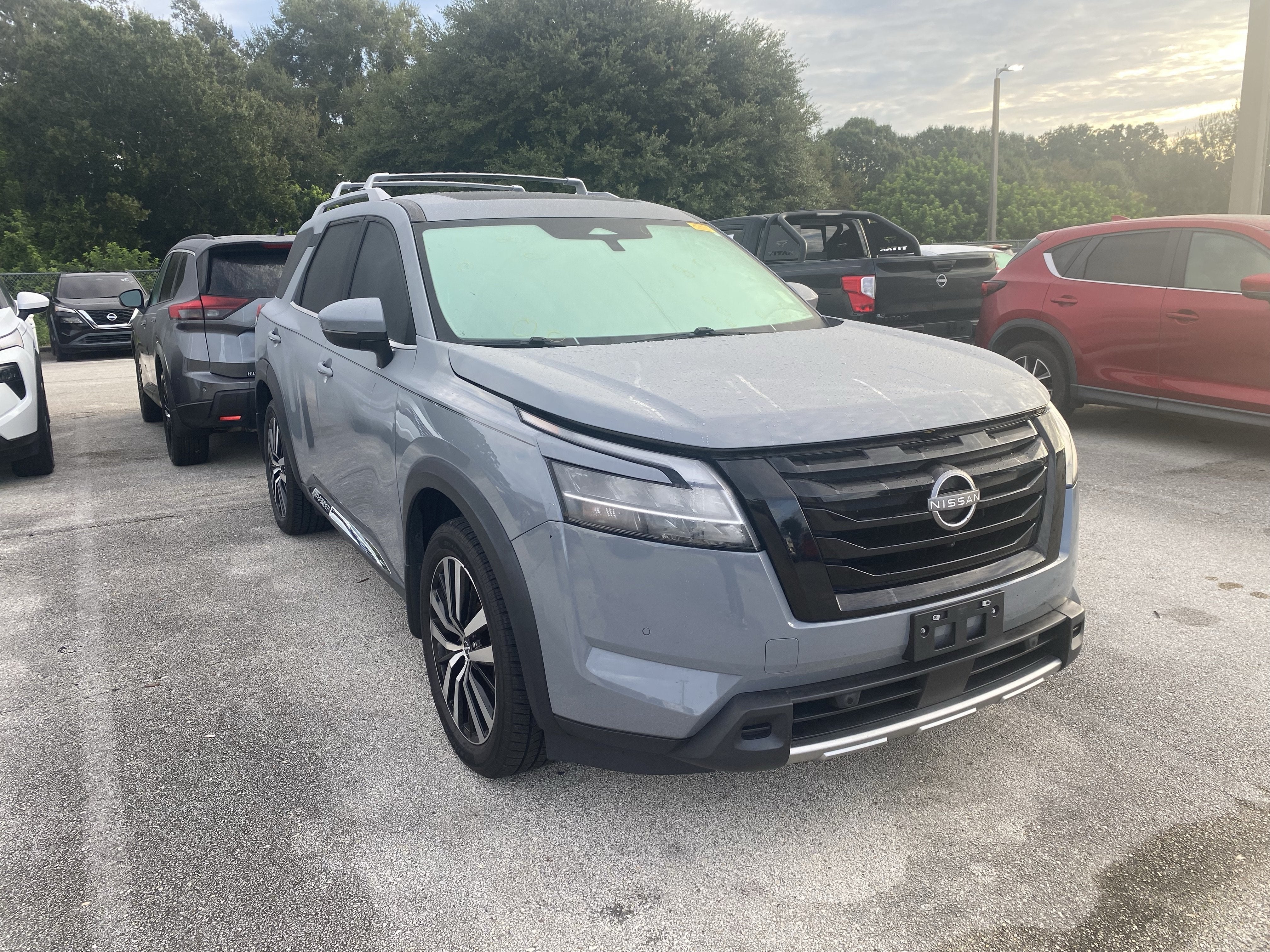 2024 Nissan Pathfinder Platinum