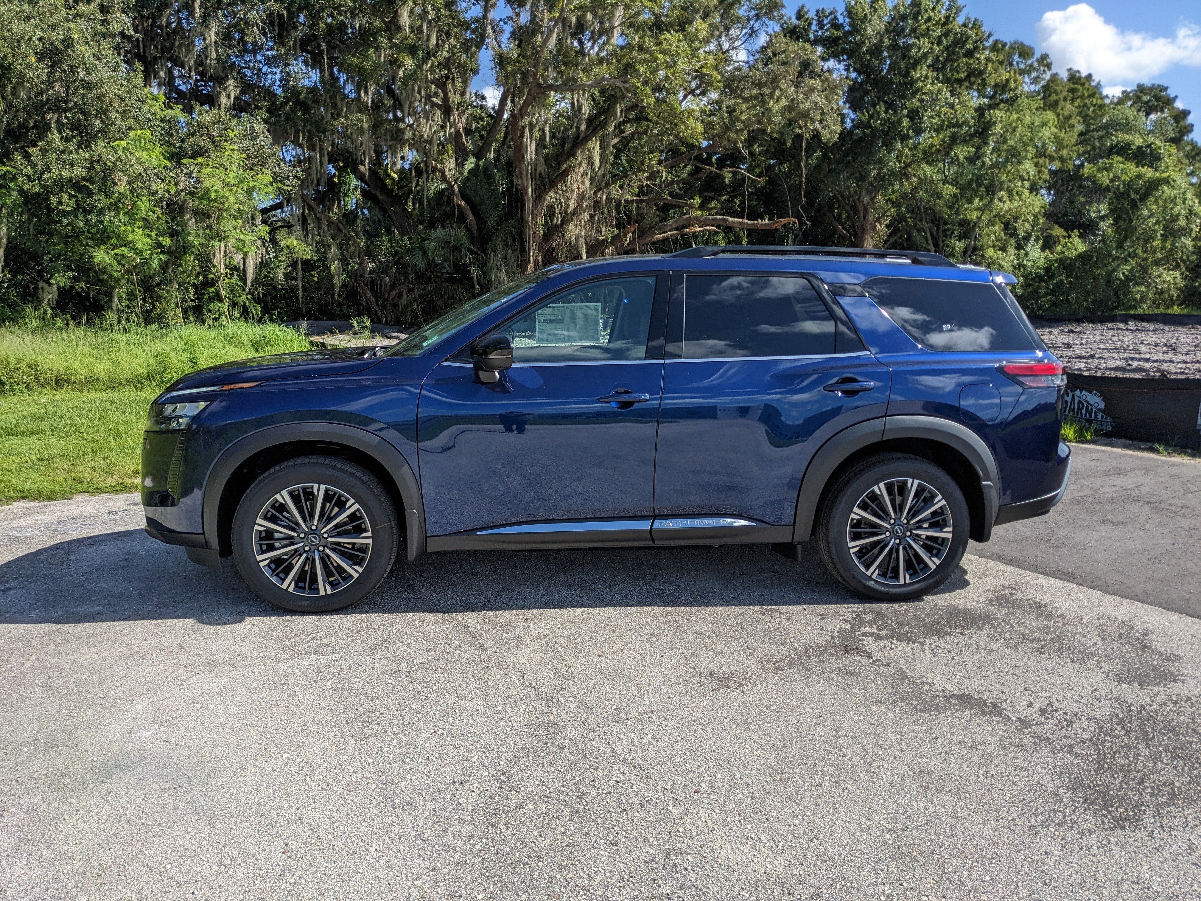 2026 Nissan Pathfinder Platinum