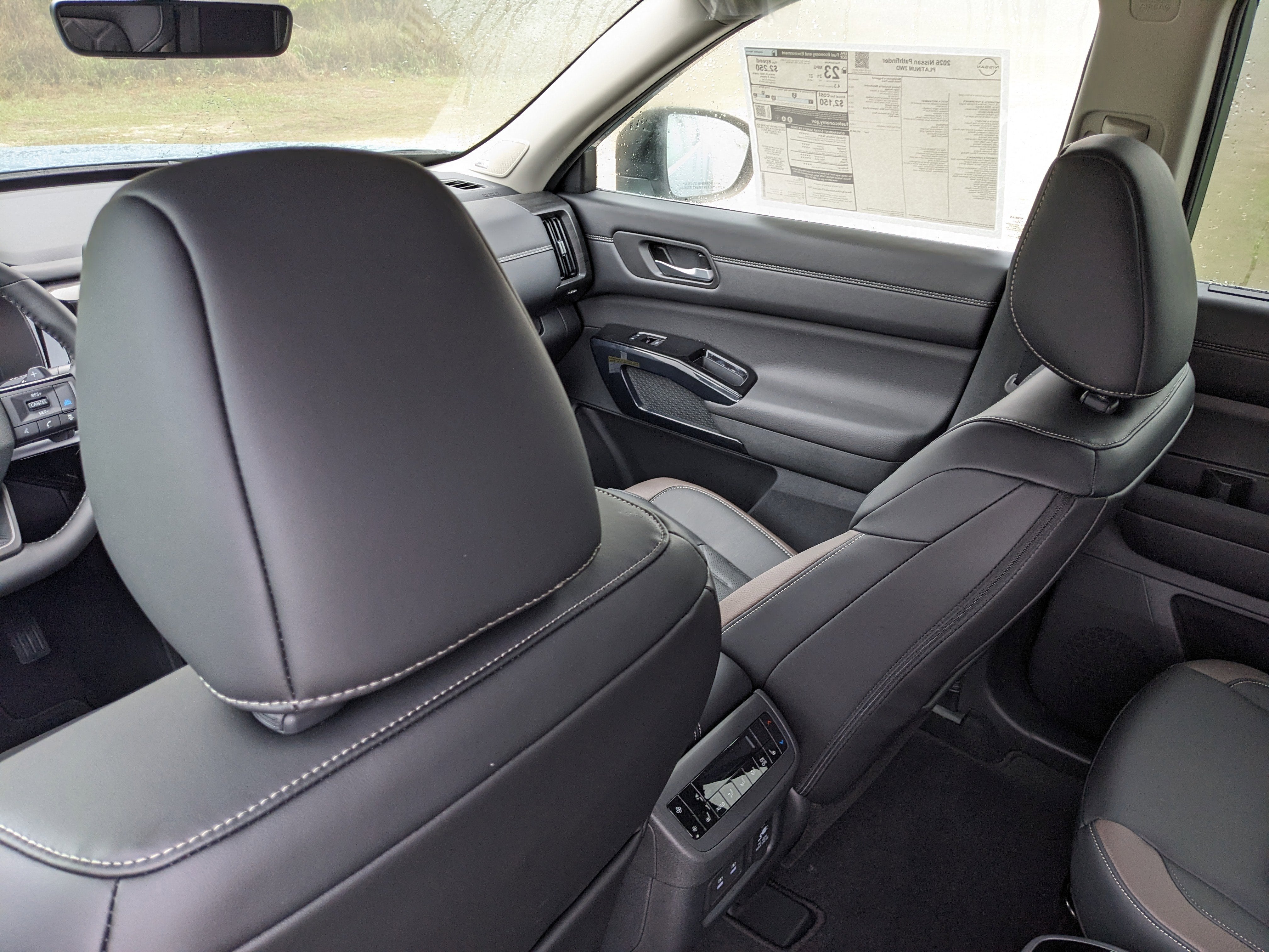 2026 Nissan Pathfinder Platinum