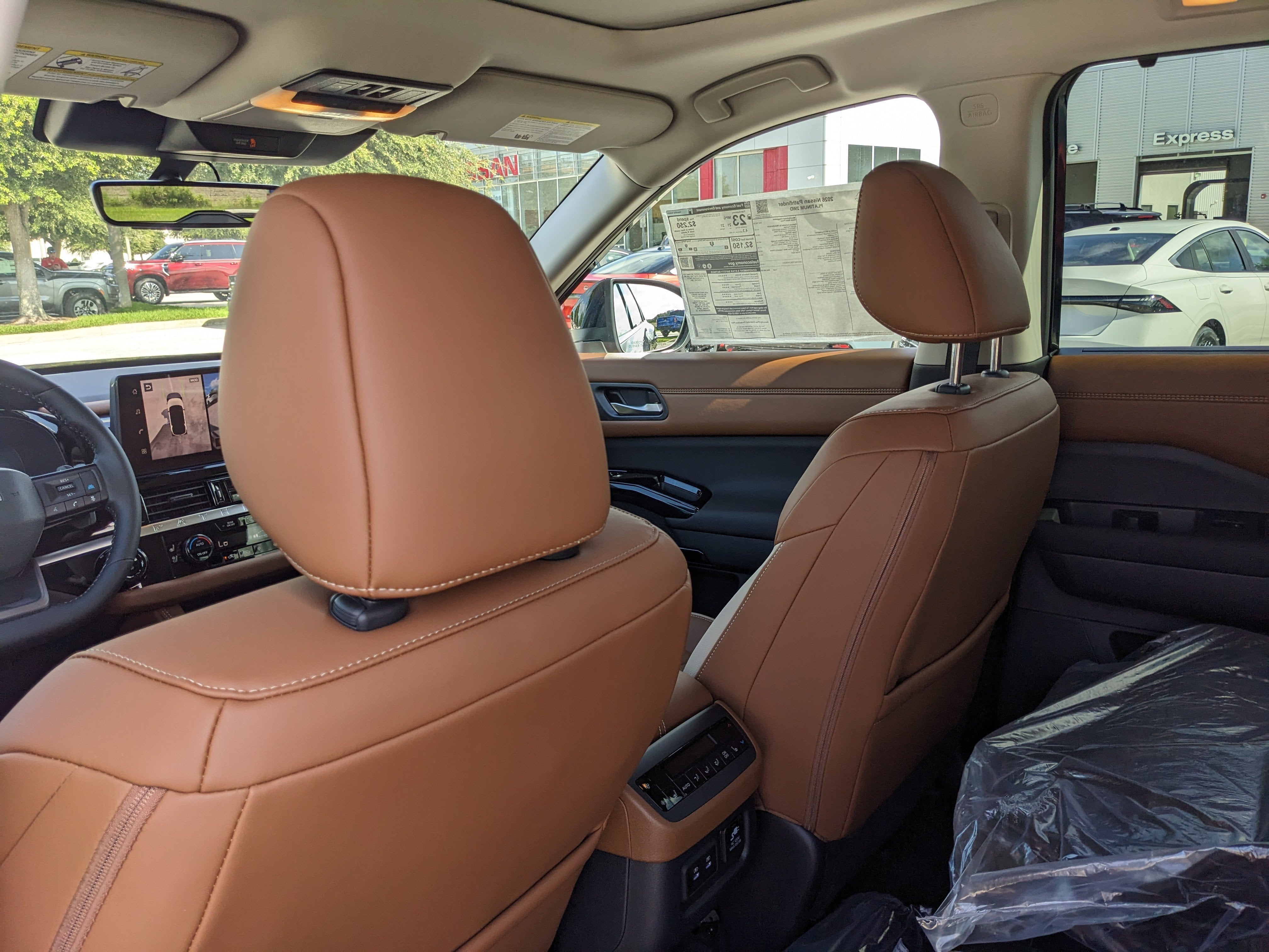 2026 Nissan Pathfinder Platinum