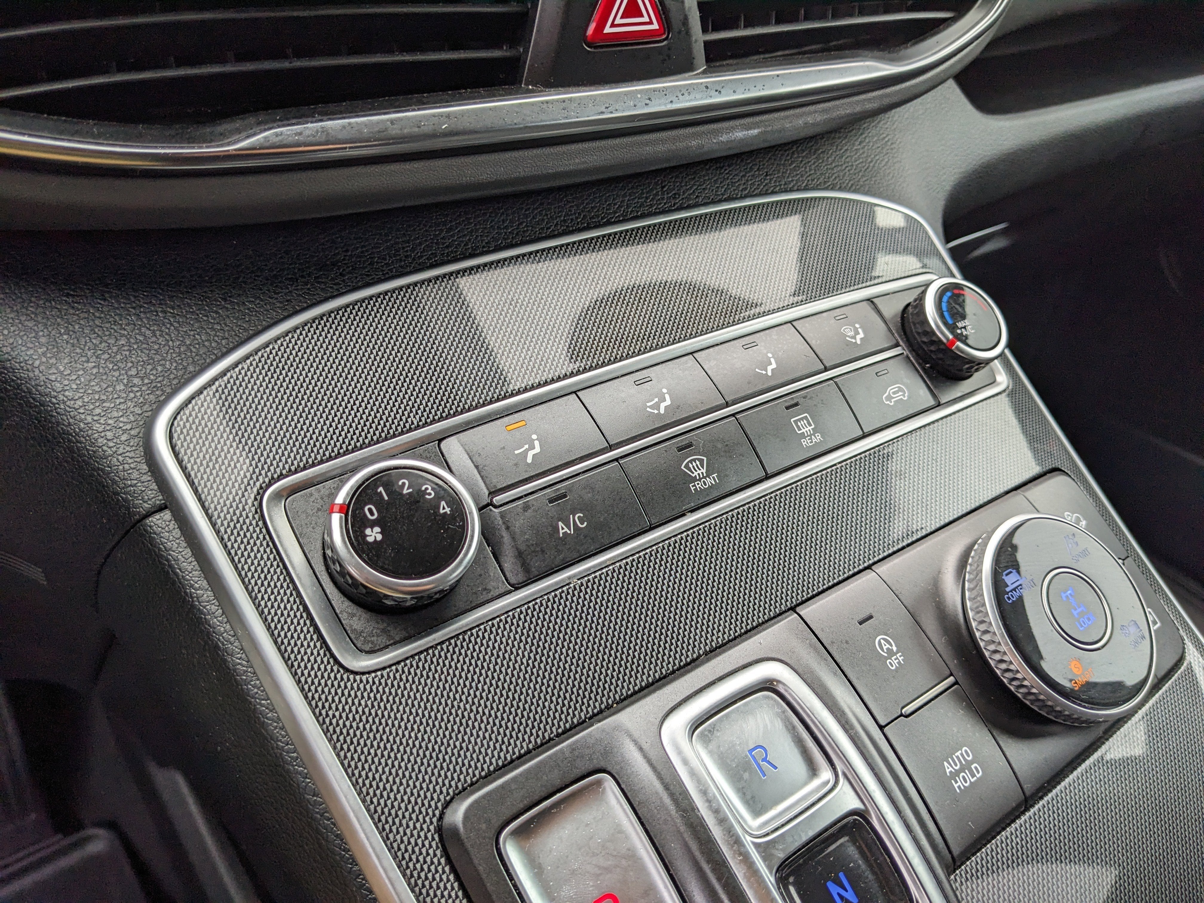 2023 Hyundai Santa Fe SE