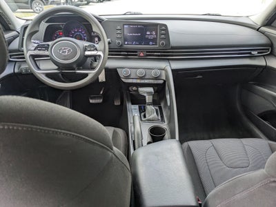 2021 Hyundai Elantra SE