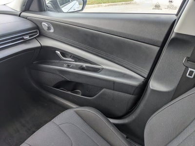 2021 Hyundai Elantra SE