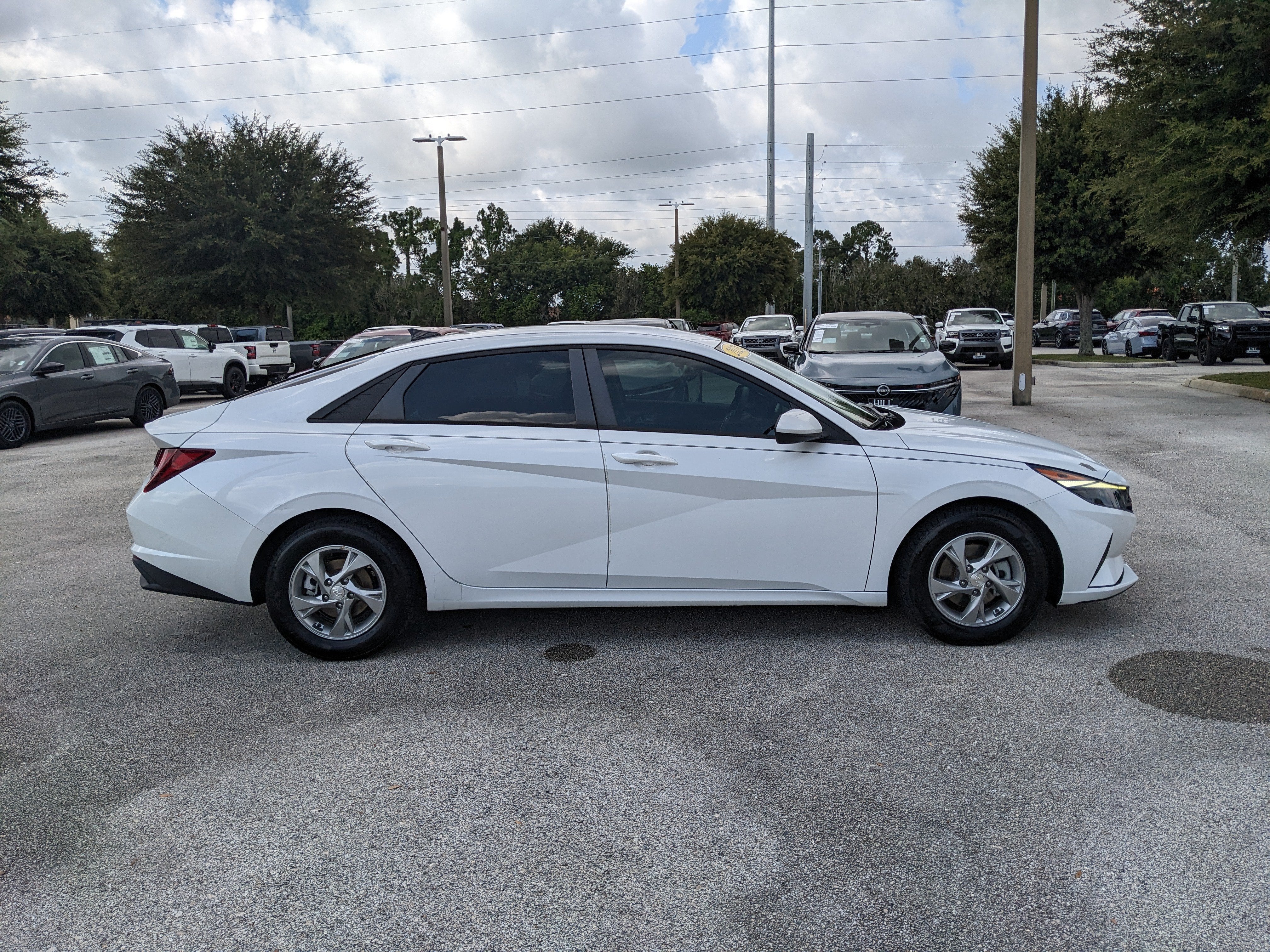 2021 Hyundai Elantra SE