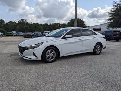 2021 Hyundai Elantra SE