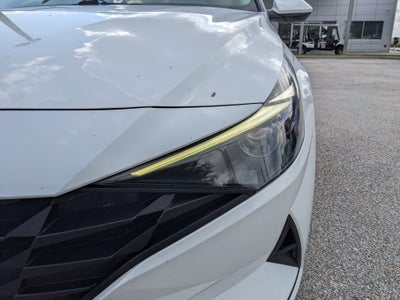 2021 Hyundai Elantra SE