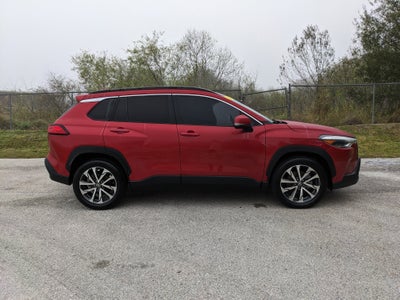 2022 Toyota Corolla Cross XLE